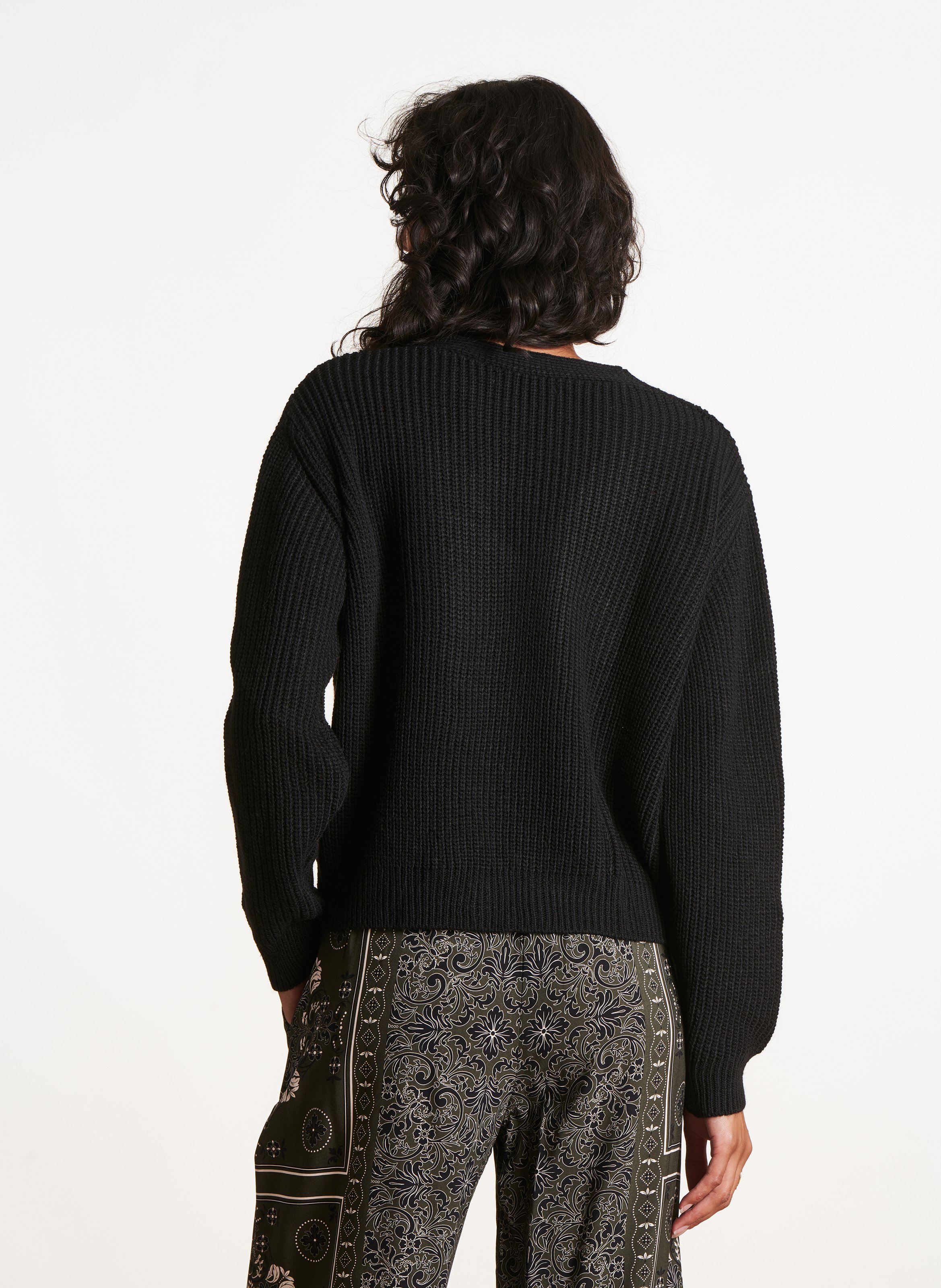 Oversized V-Ausschnitt-Pullover aus Rippenstrick LA FEE MARABOUTEE Schwarz