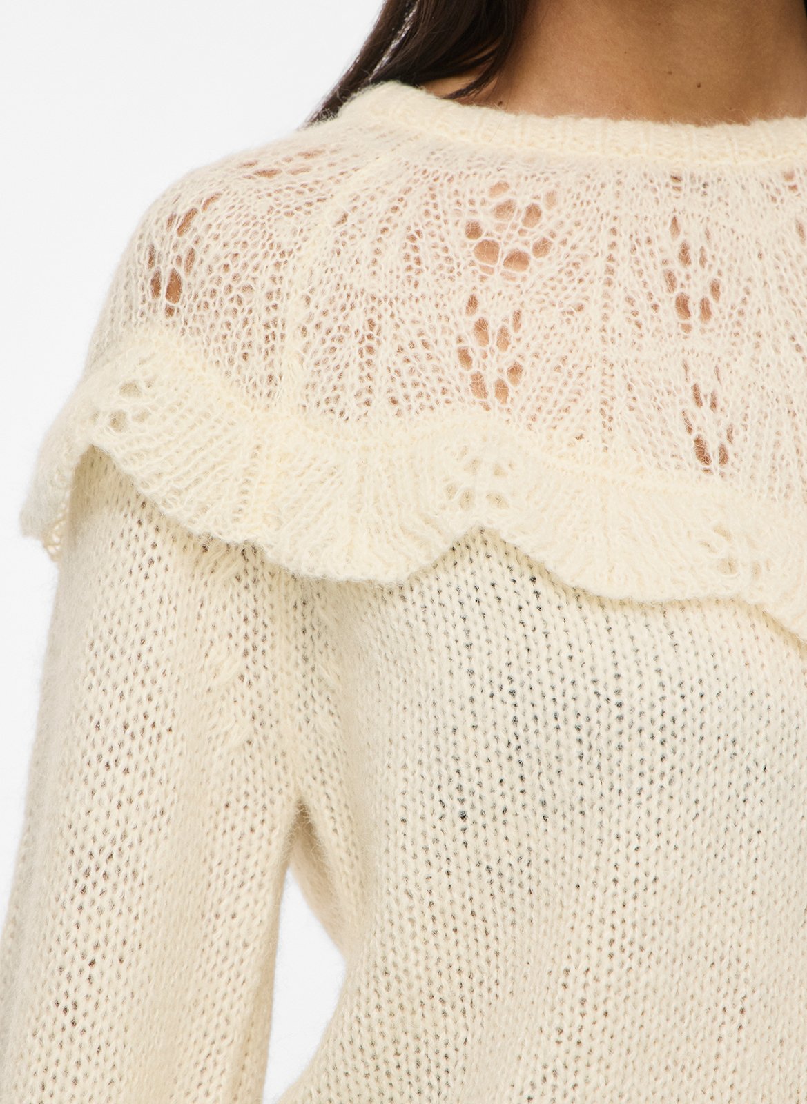 Pull col rond droit uni à volants VILA Beige