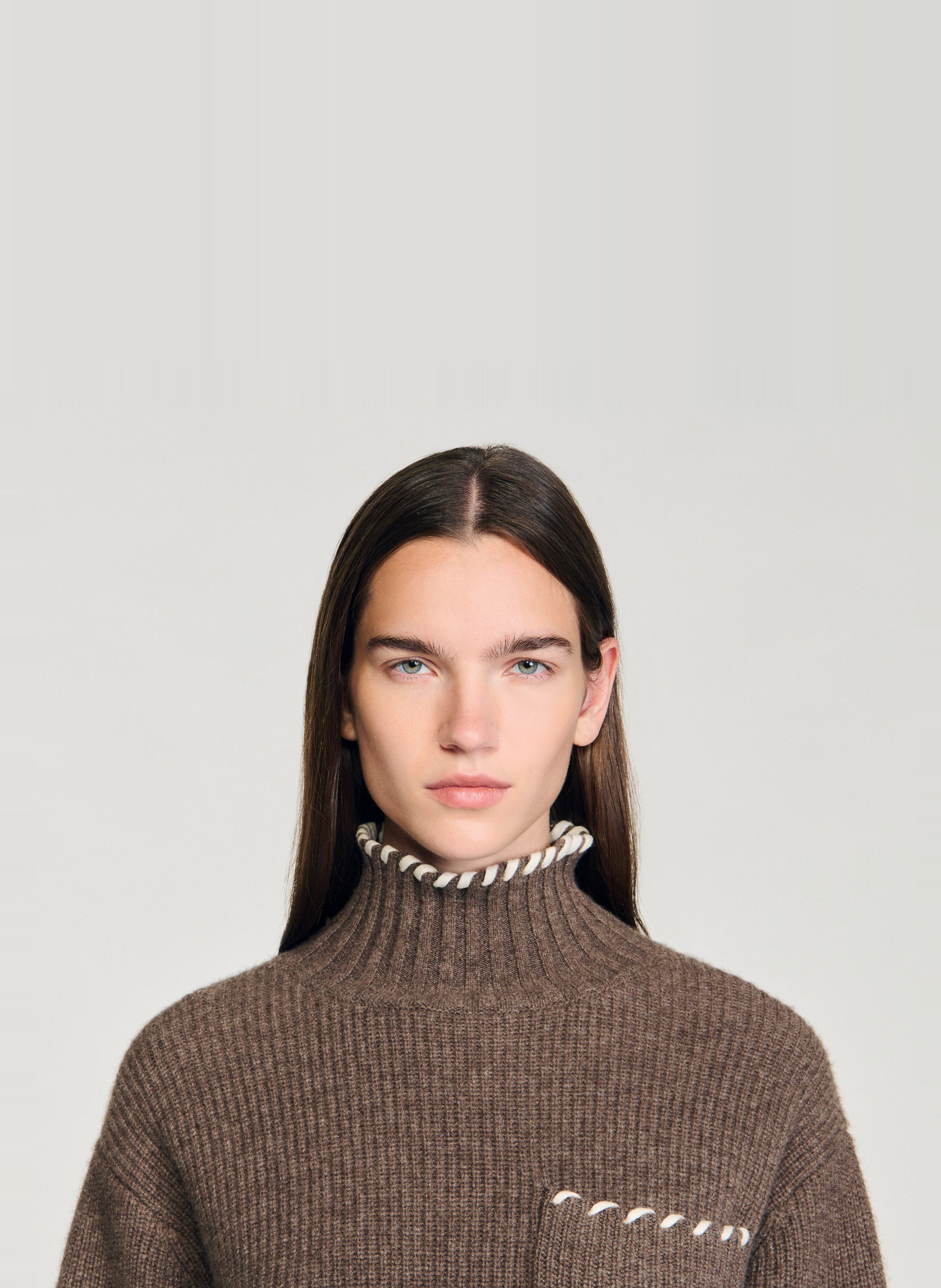 Pull col montant ample en laine mélangée SANDRO Marron