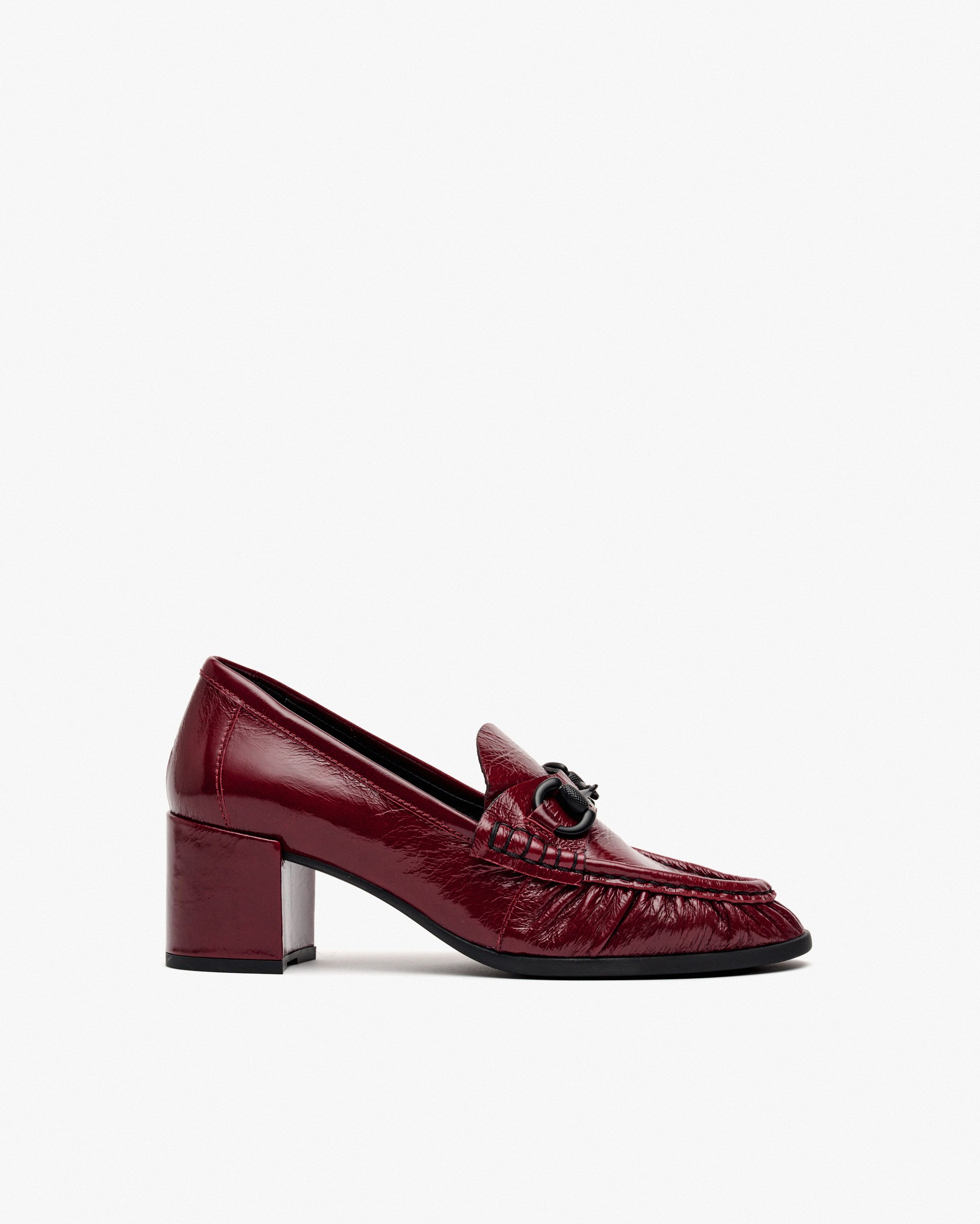 Burgundy patent leather pumps PEDRO MIRALLES Red