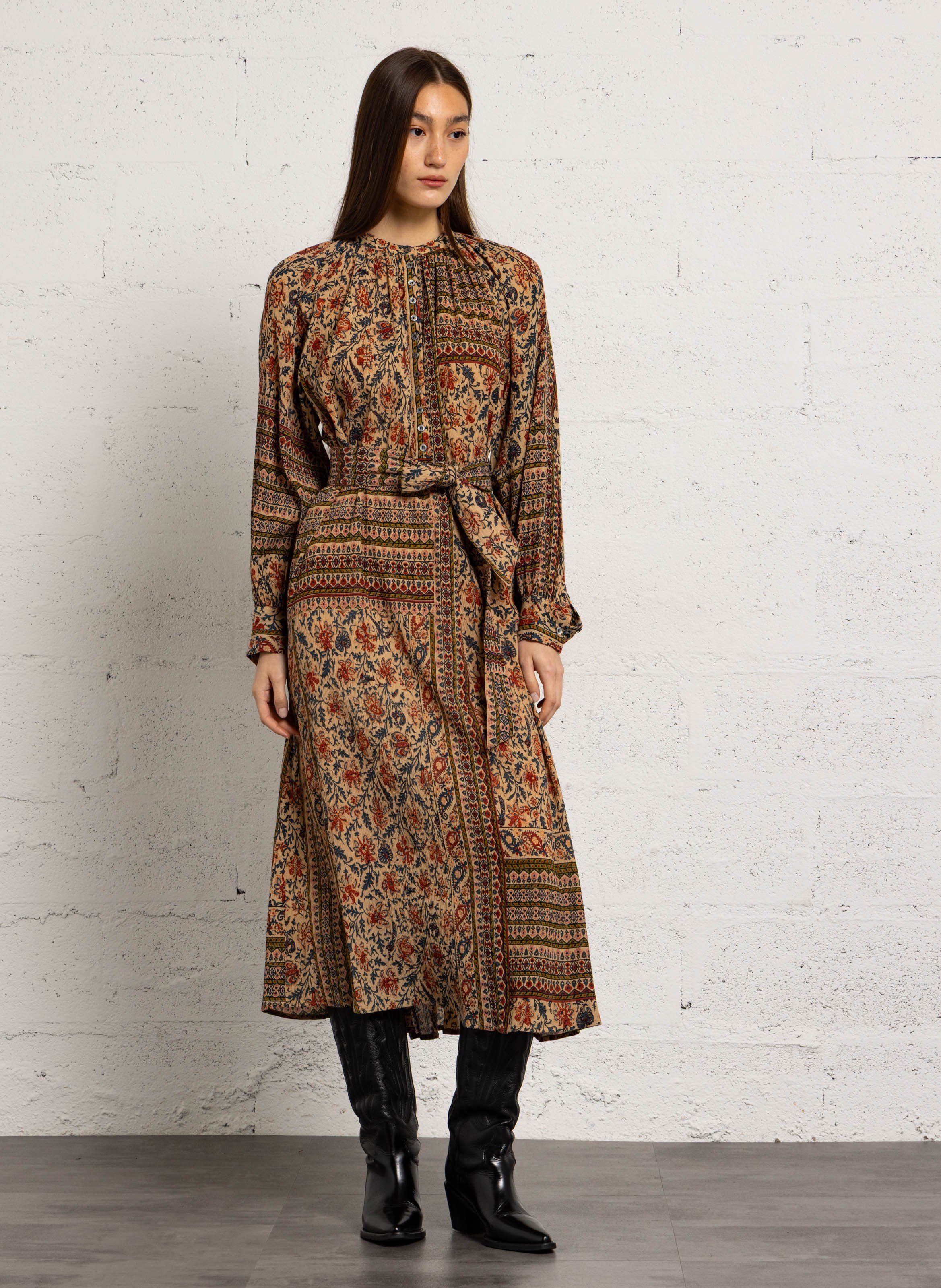 Langes, weit geschnittenes Baumwollkleid ANTIK BATIK Braun