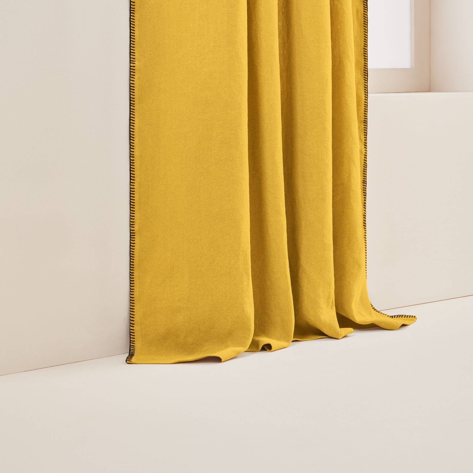 Pleated ribbon curtain Yellow