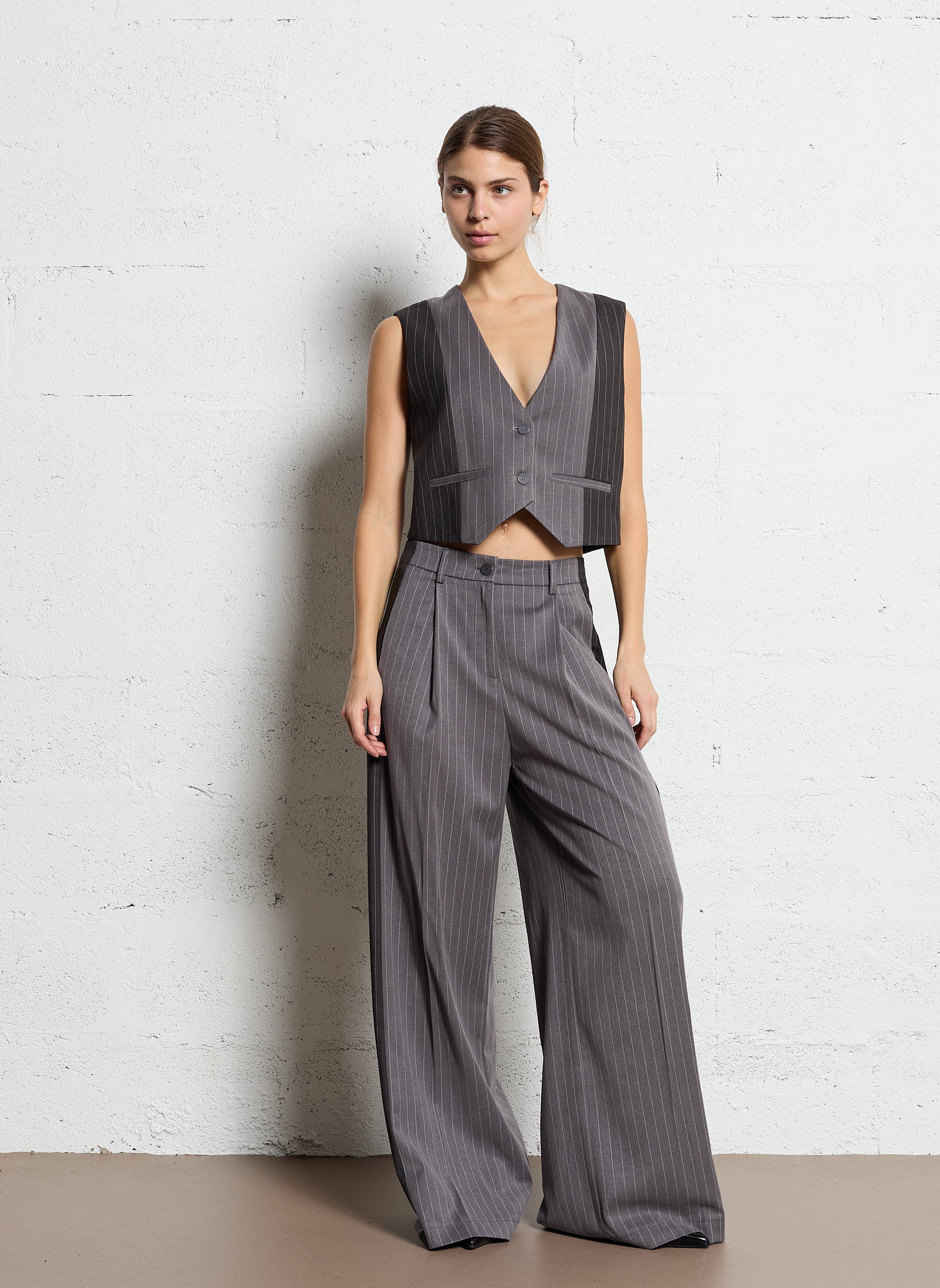 Straight V-neck vest IMPERIAL Grey