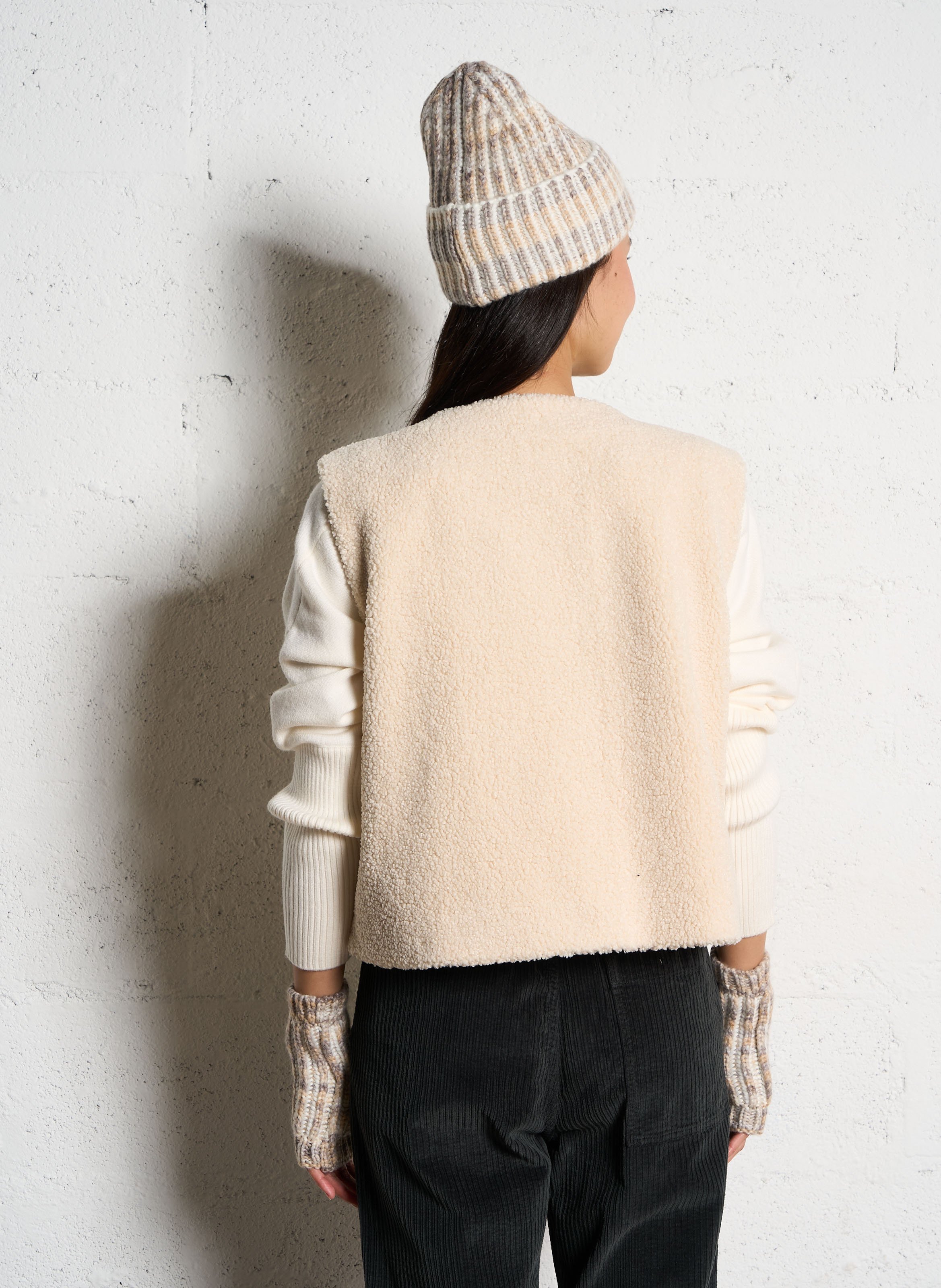 Gerade geschnittene Jacke aus Sweatstoff mit Rundhalsausschnitt MAISON 123 Beige