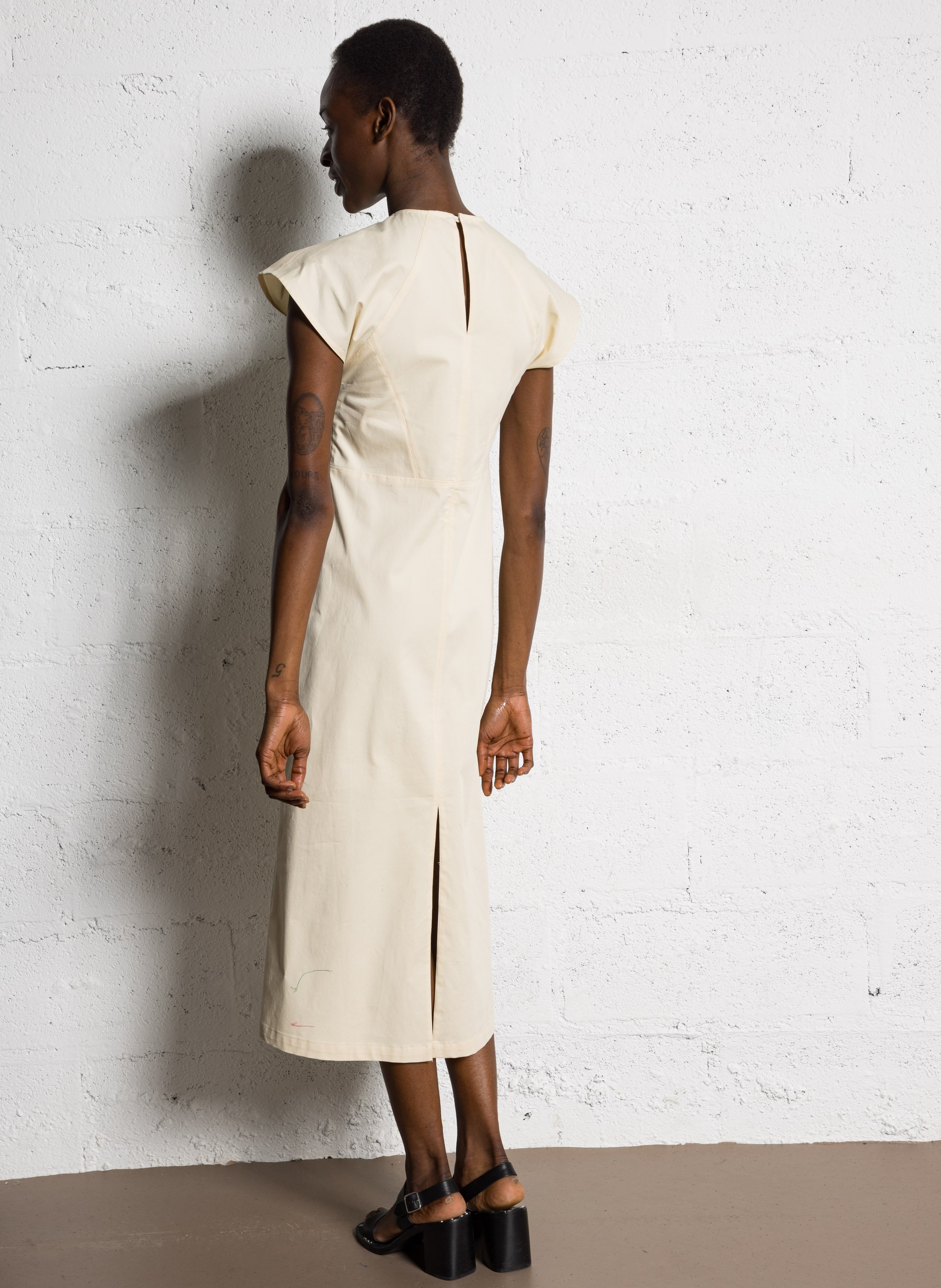 Halflange jurk met ronde hals - katoenblend BELLEPIECE Beige