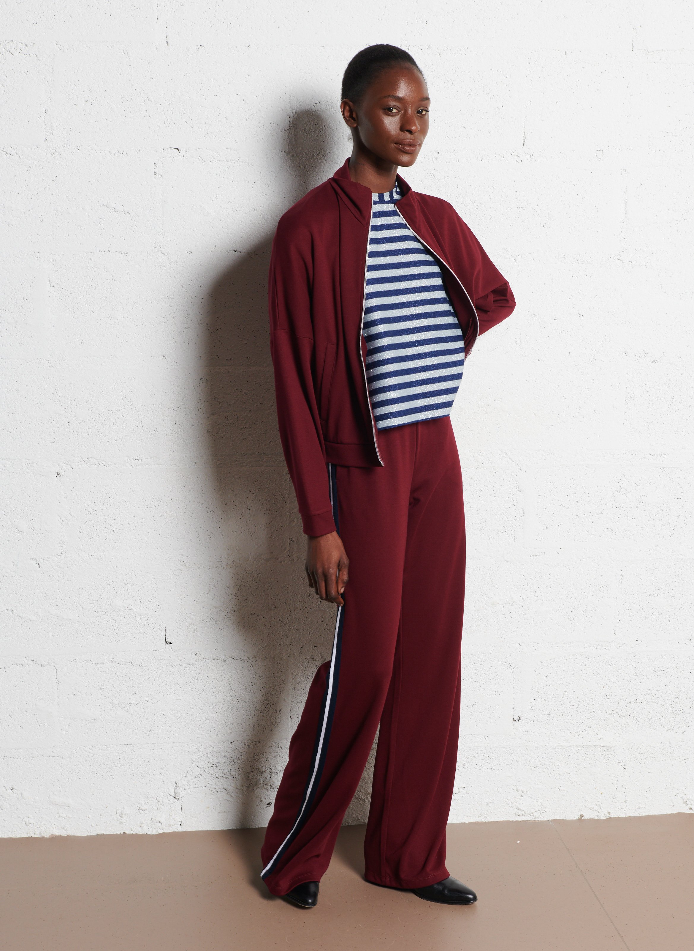 Oversized Joggers I CODE Red