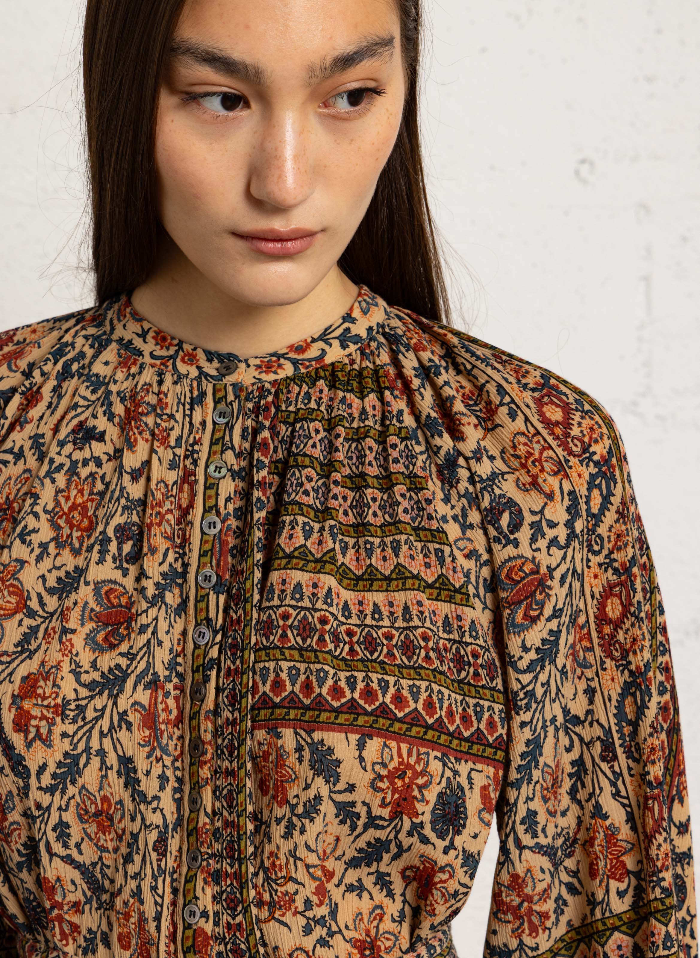 Langes, weit geschnittenes Baumwollkleid ANTIK BATIK Braun