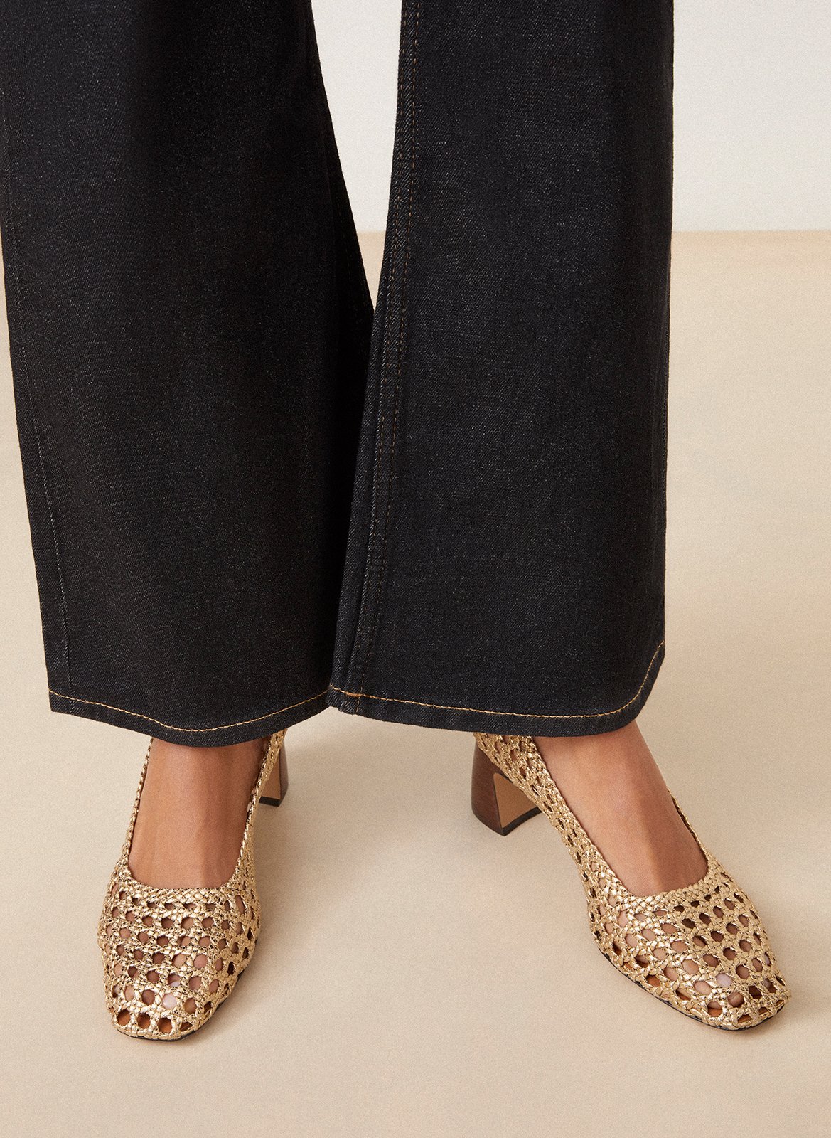 Camelia metallic leather high heels RIVECOUR Golden