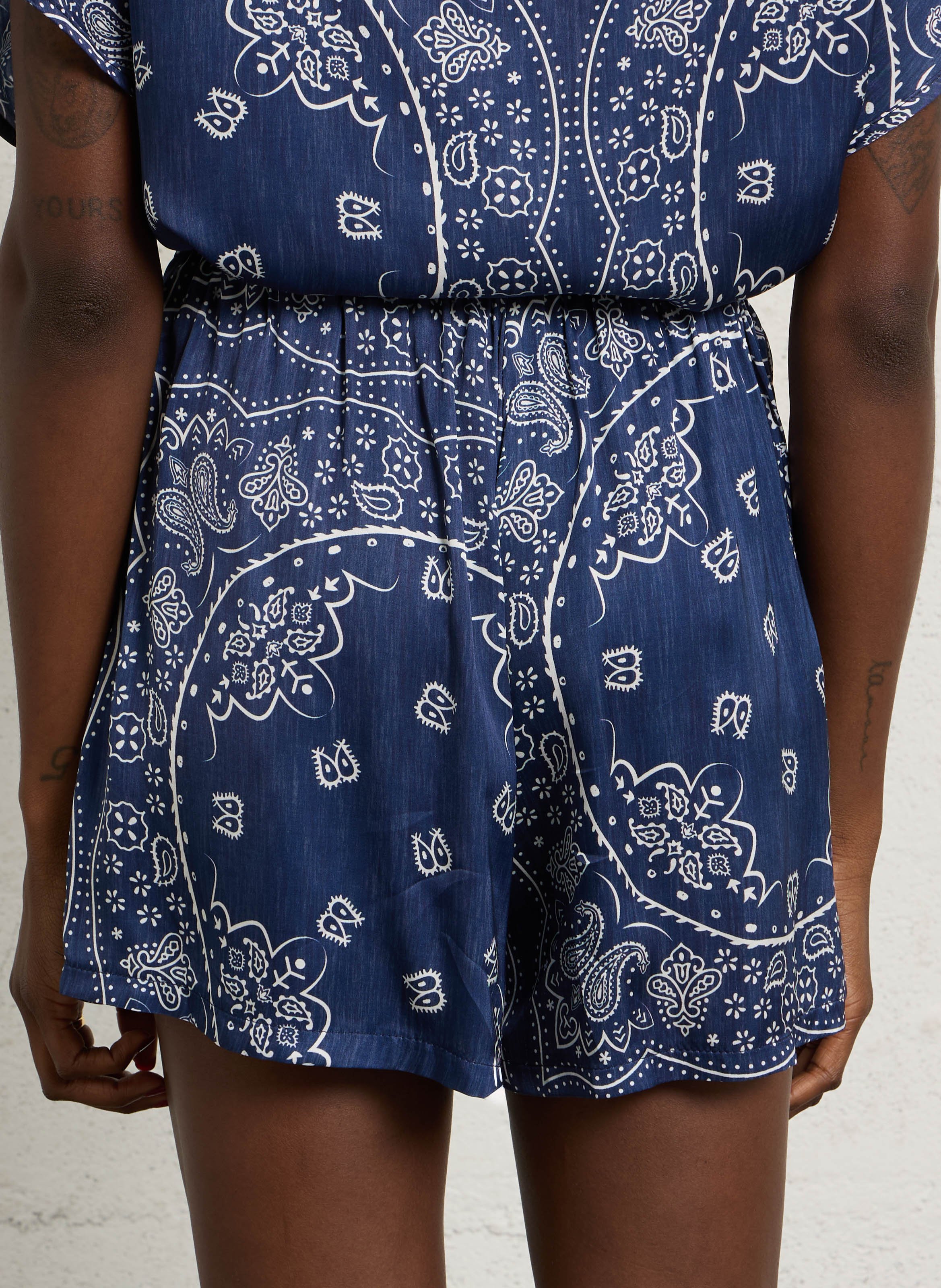 Weich fallende Shorts mit Aufdruck AOKYANOS Blau