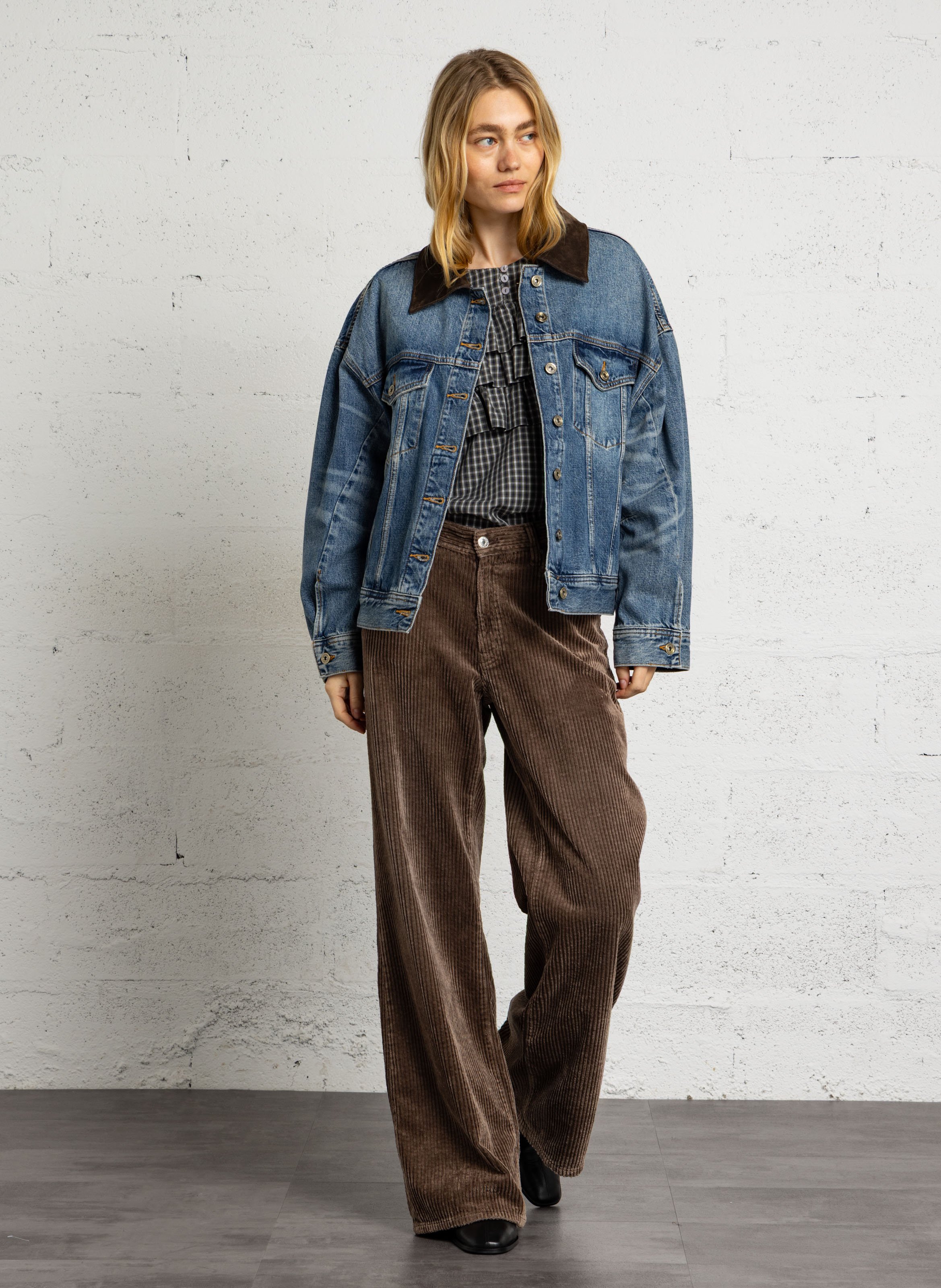 Gerade geschnittene kurze Jeansjacke LIU JO Blau