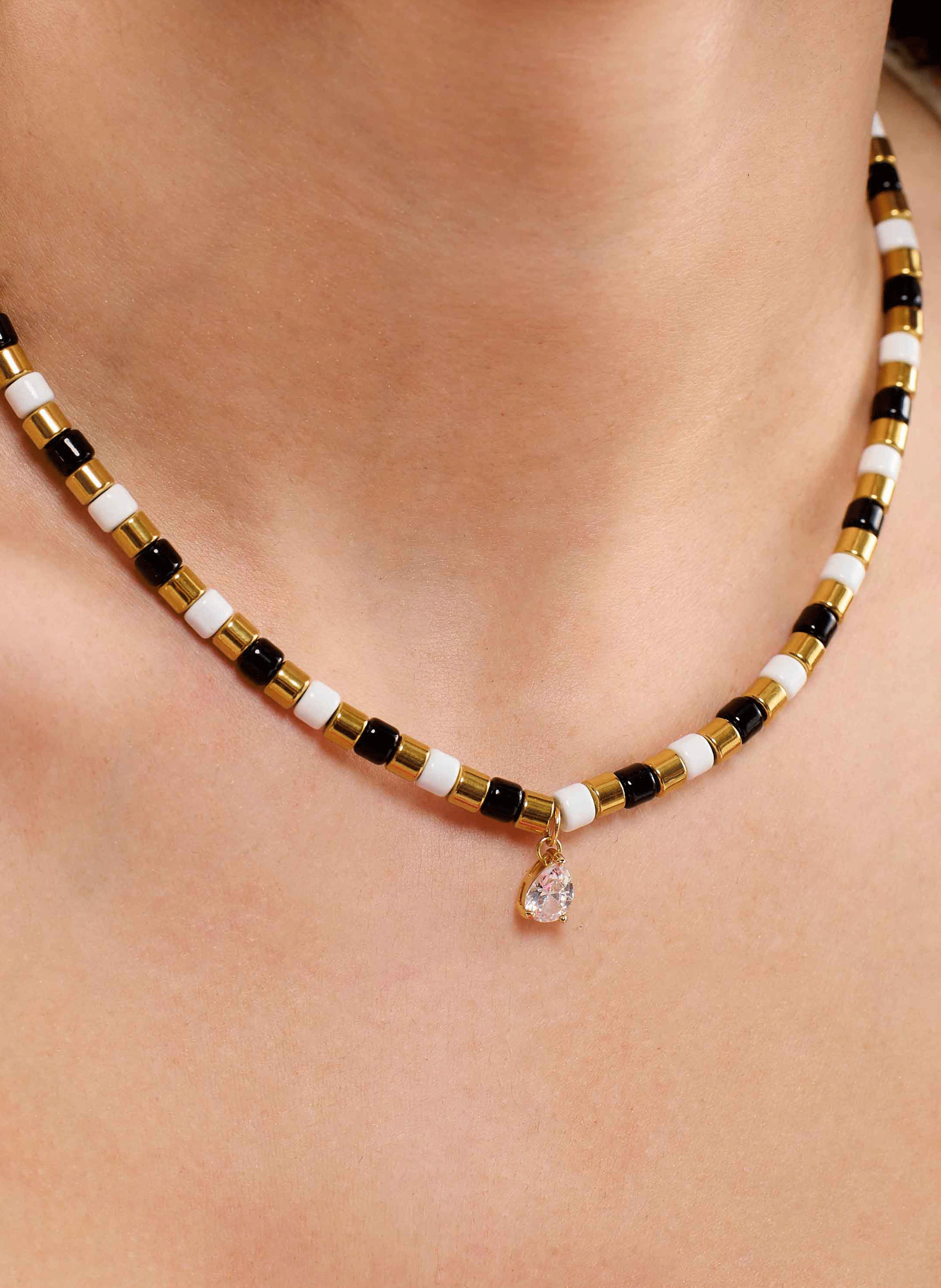 Necklace with pearls and crystal charm Black