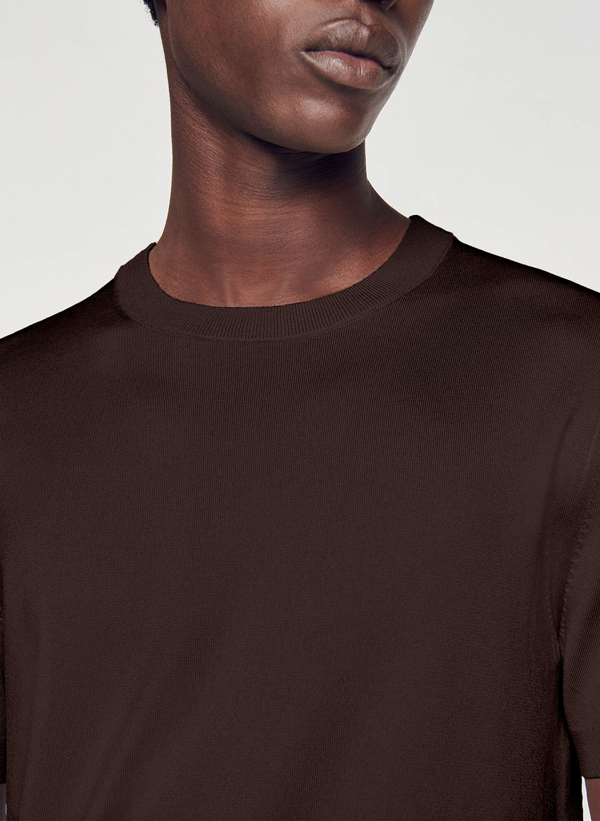 Rundhalsausschnitt, Regular-Fit SANDRO Braun