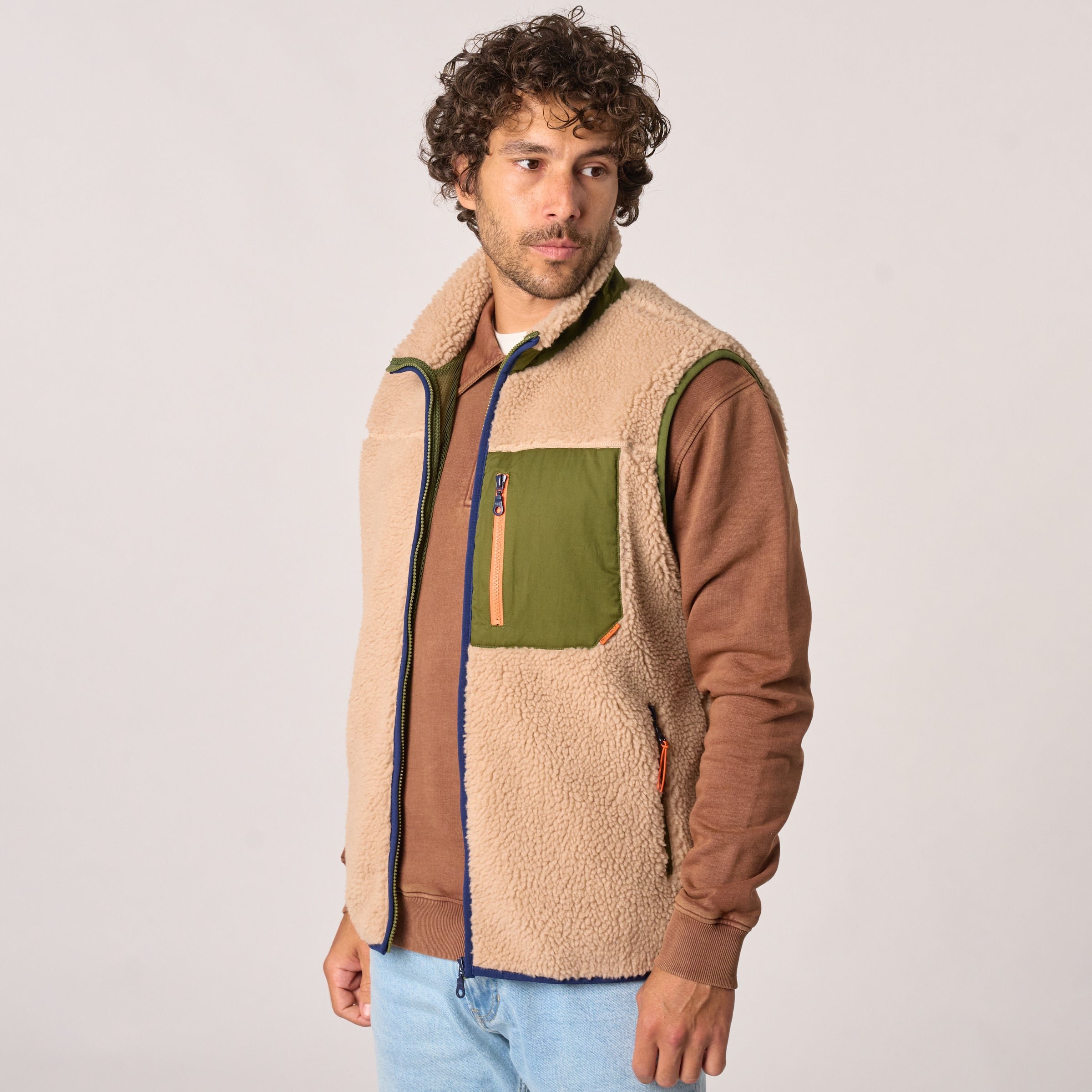 Sleeveless Sherpa Zip-Up Vest Brown