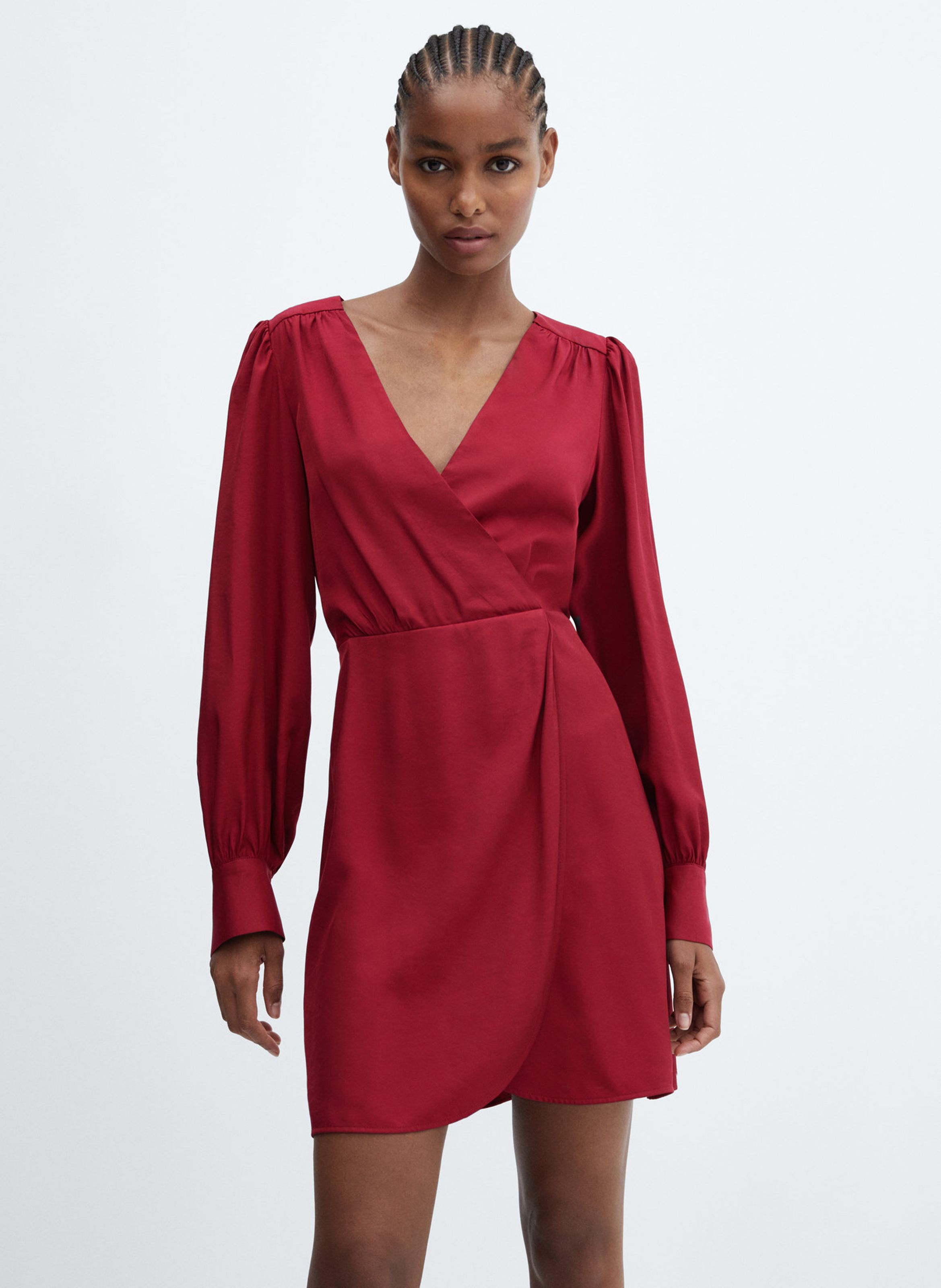 Robe Courte Droite Encolure V Satin e Rouge Fonce Mango Femme