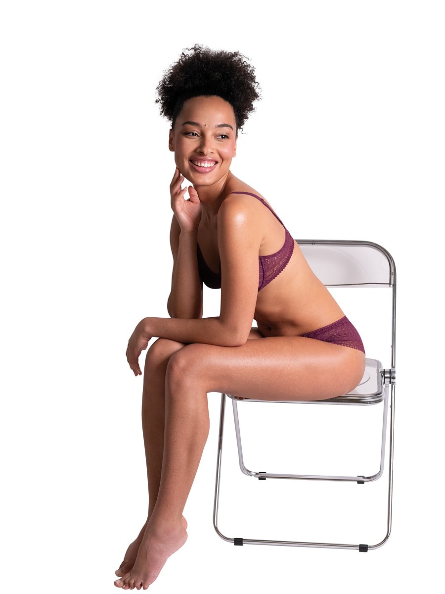 Full-cup bra PASSIONATA Red