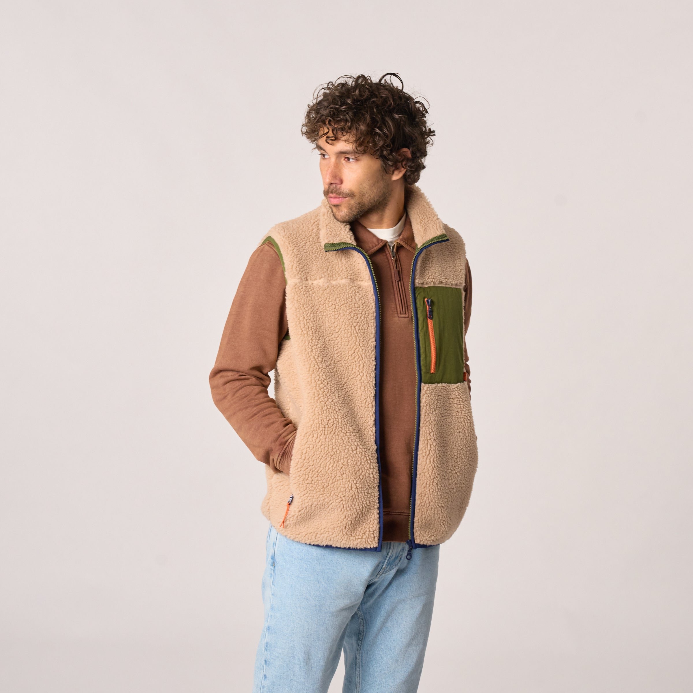Sleeveless Sherpa Zip-Up Vest Brown