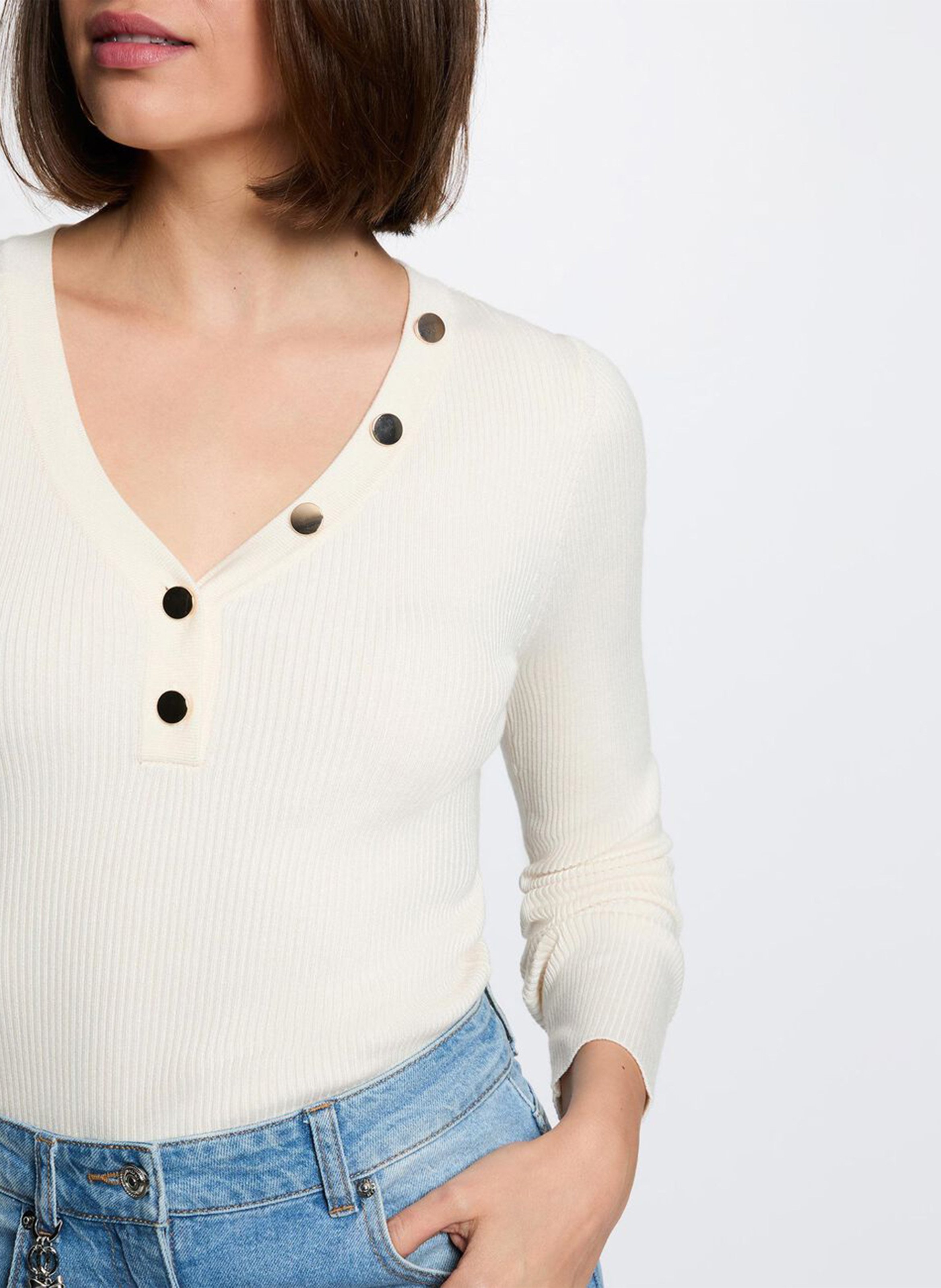 Pull ajusté col V à détails boutons | Beige MORGAN Dames