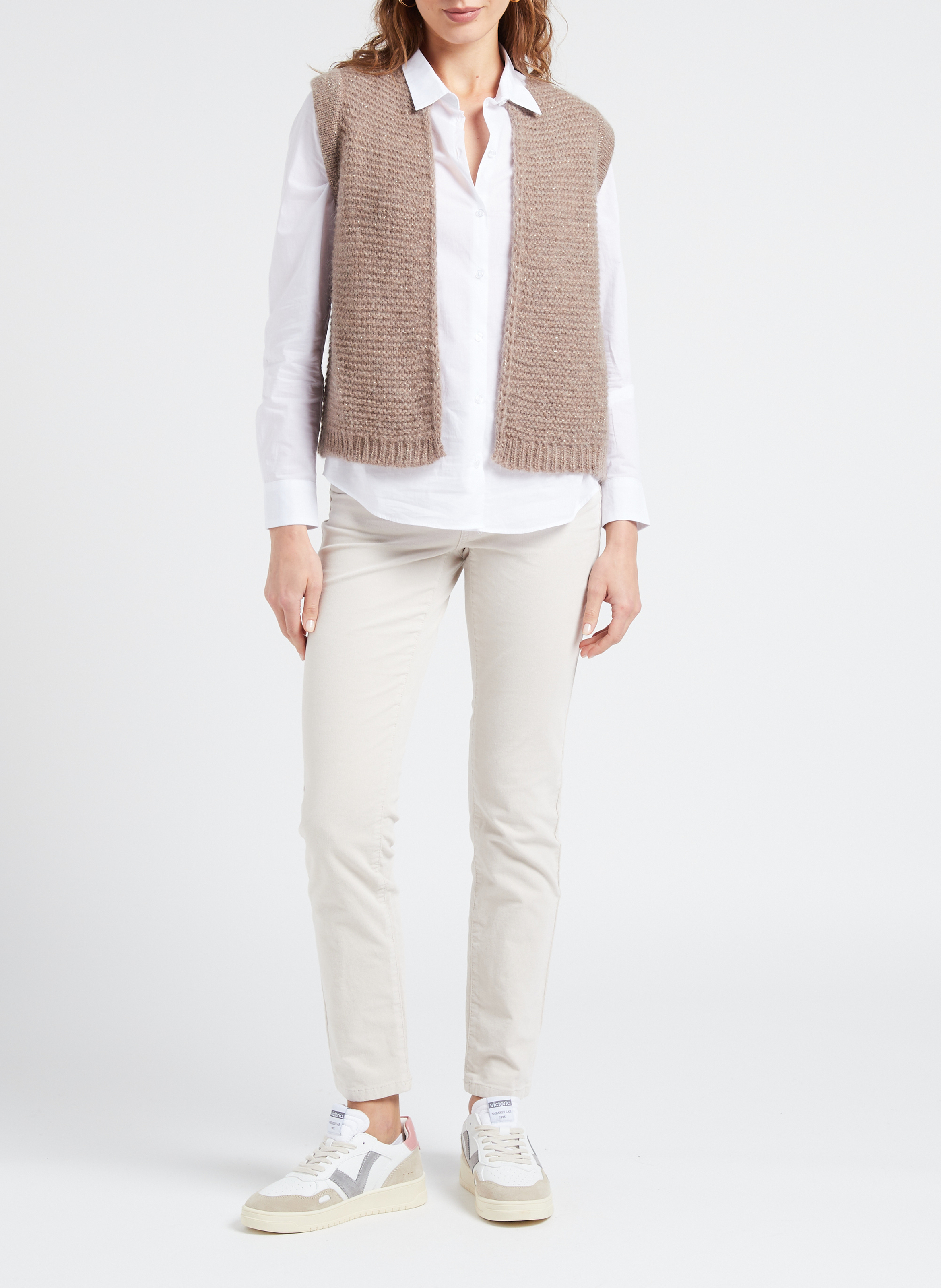 Straight knitted round-neck cardigan SUD EXPRESS Brown