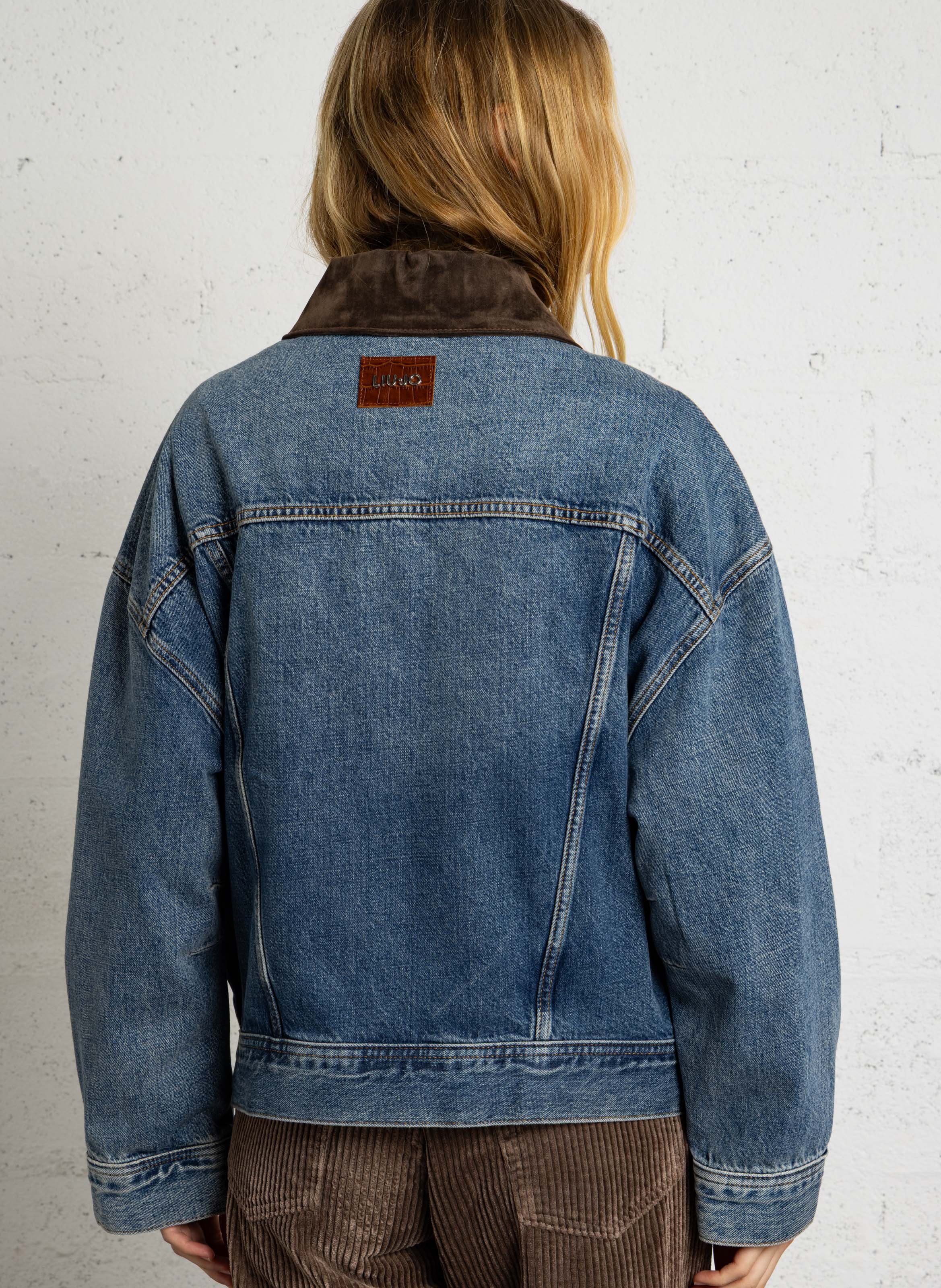 Gerade geschnittene kurze Jeansjacke LIU JO Blau