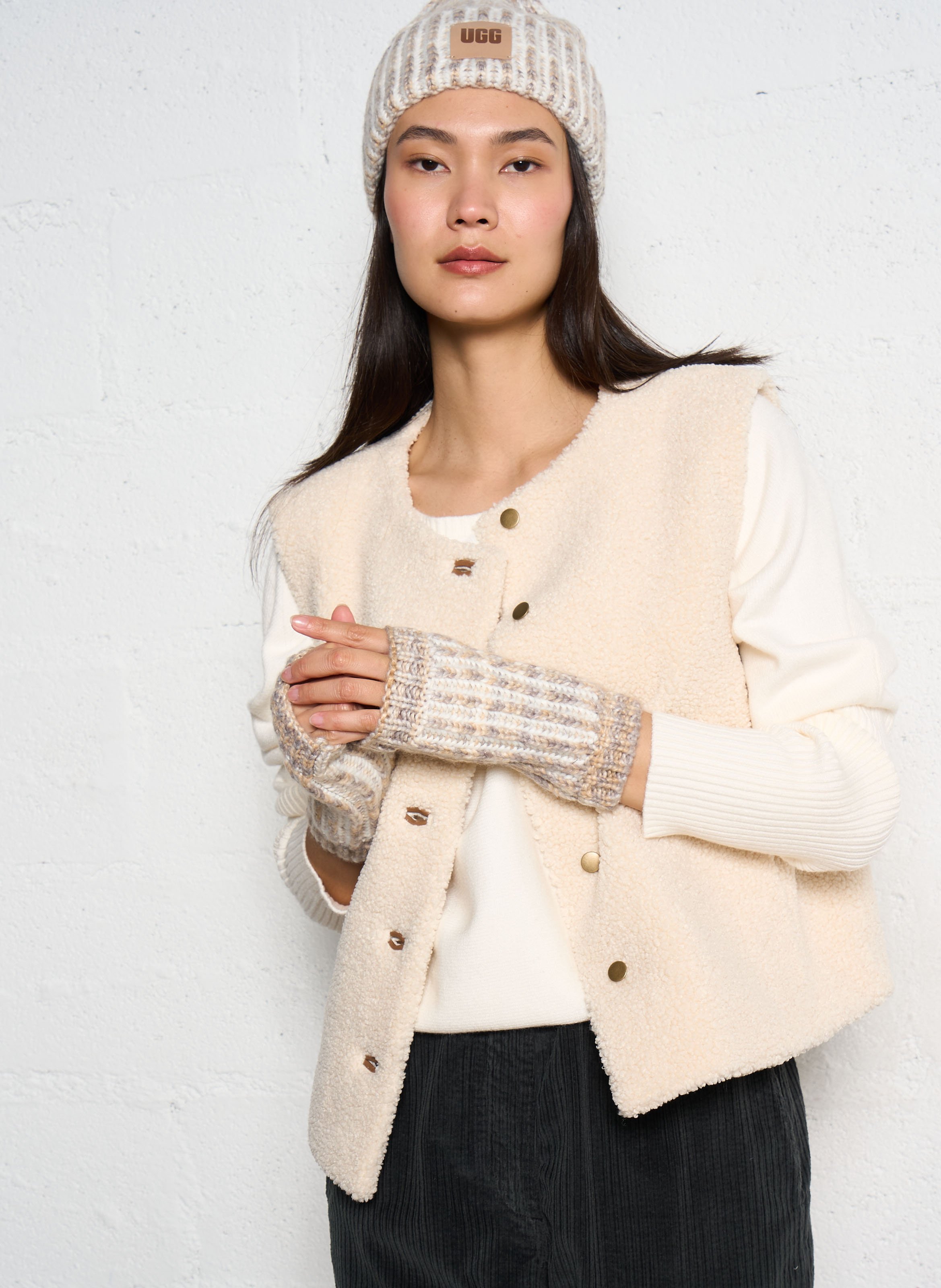 Gerade geschnittene Jacke aus Sweatstoff mit Rundhalsausschnitt MAISON 123 Beige