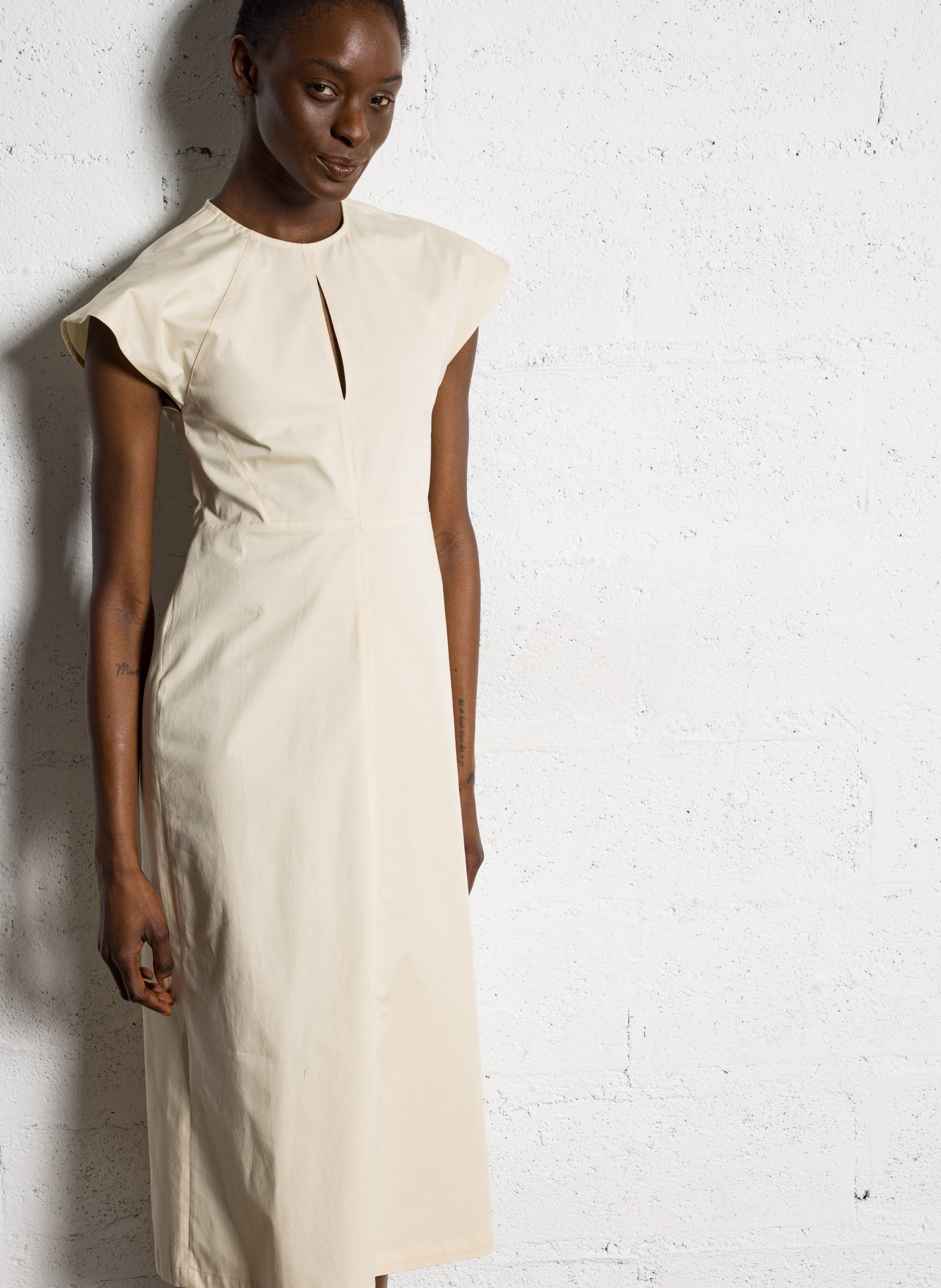 Halflange jurk met ronde hals - katoenblend BELLEPIECE Beige