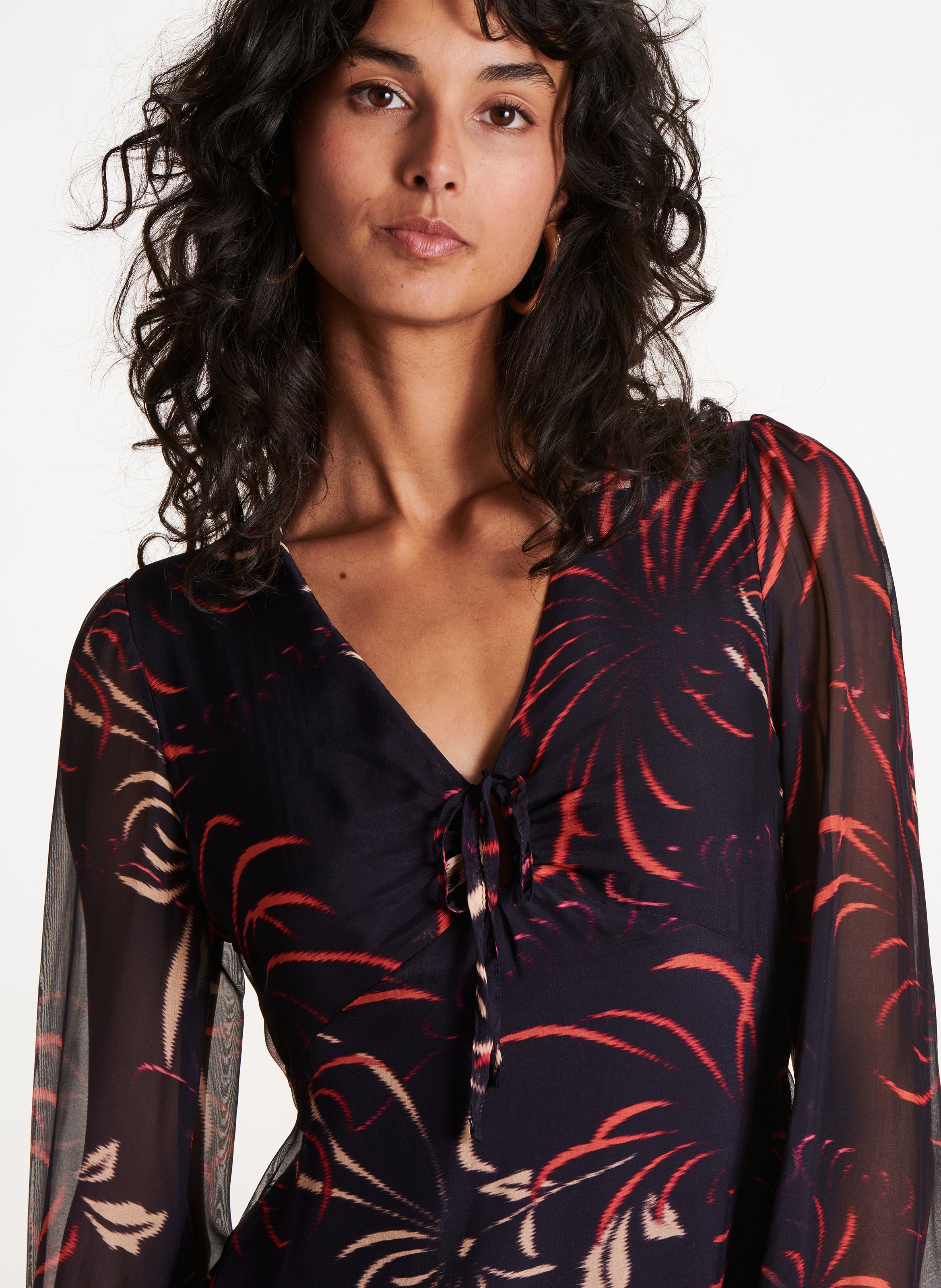 Lange jurk met V-hals en print LA FEE MARABOUTEE Blue