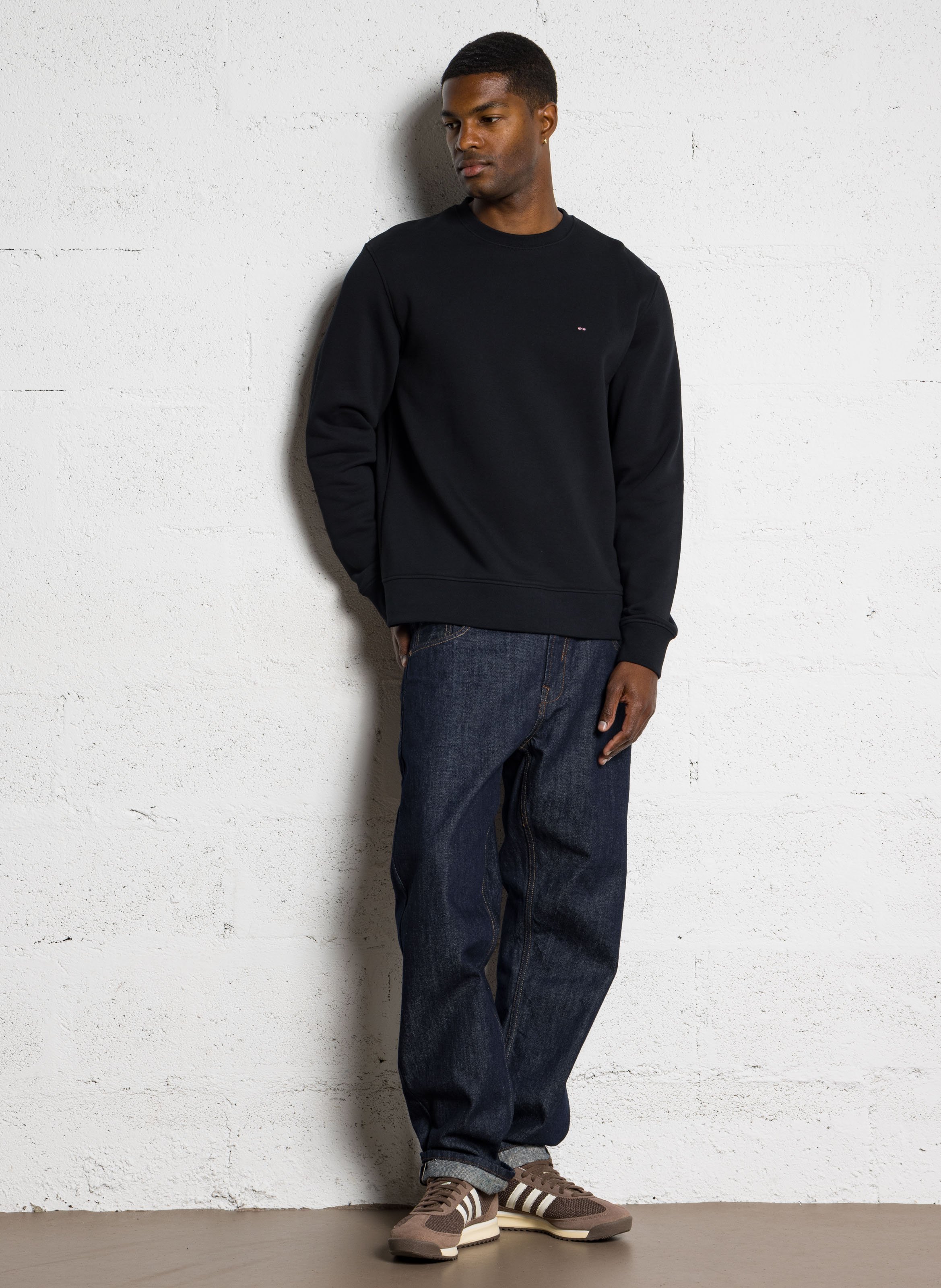 Sweat droit col rond brodé en coton EDEN PARK Noir