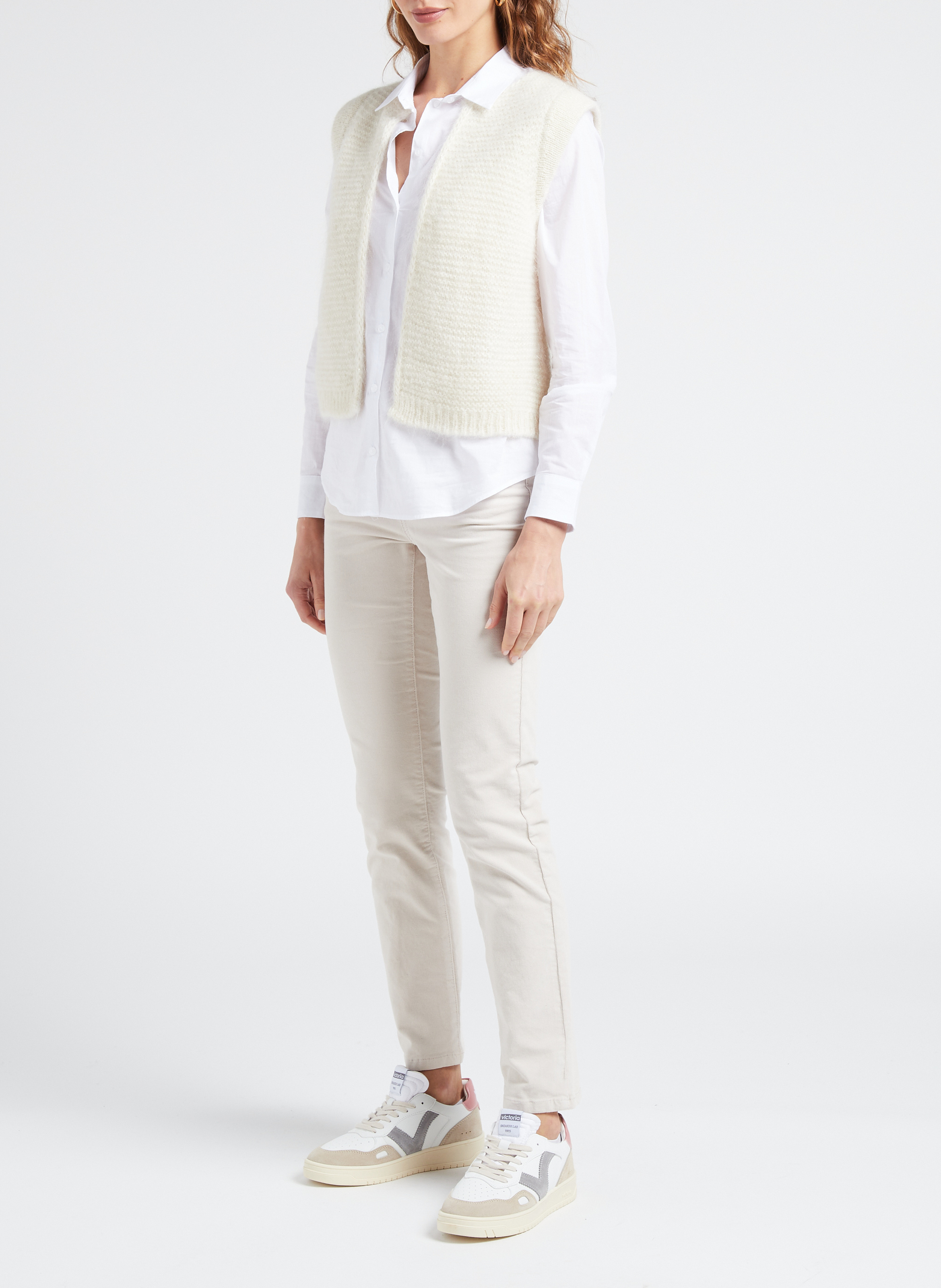 Straight knitted round-neck cardigan SUD EXPRESS Beige
