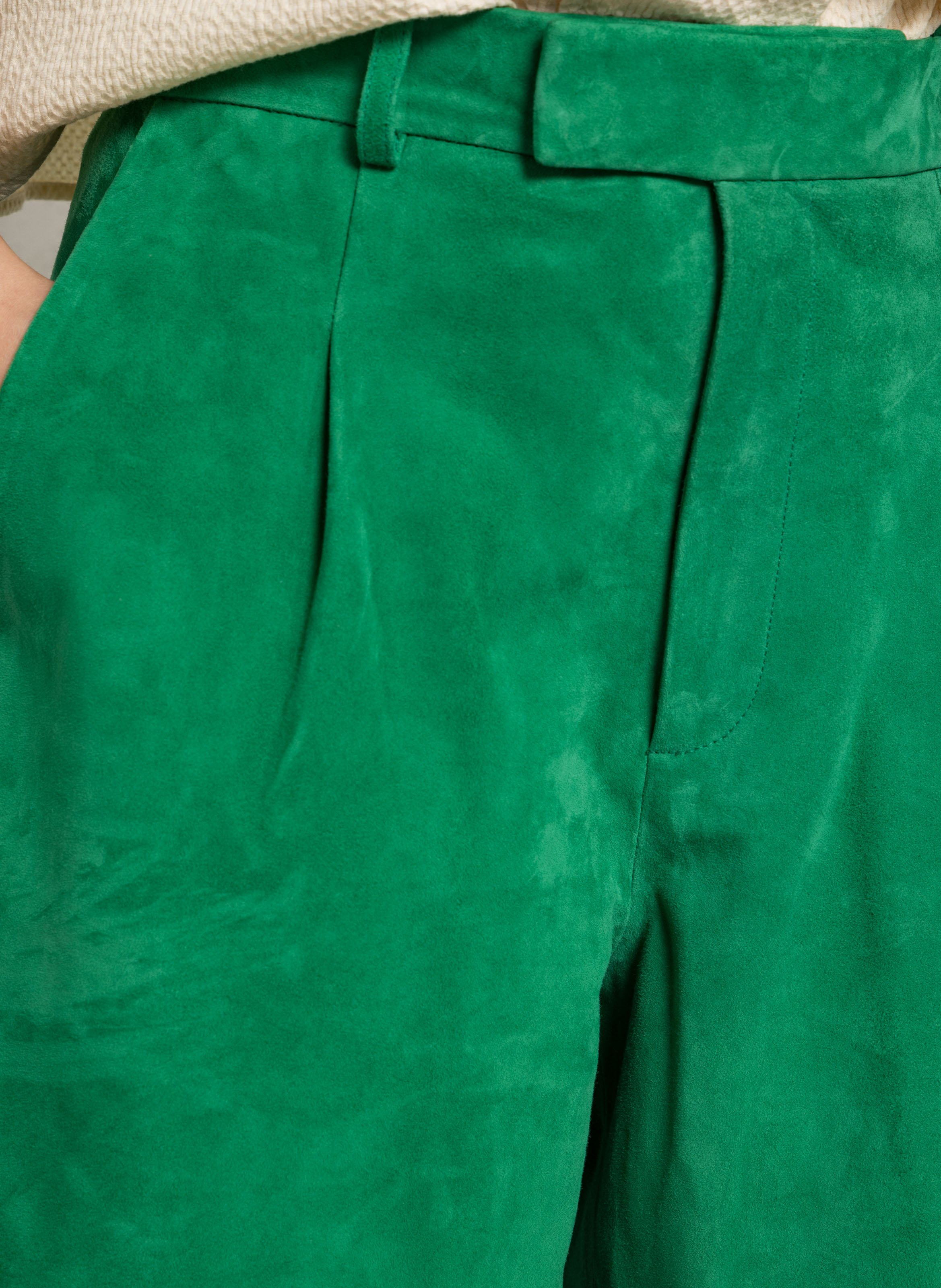 Leather Bermudas BELLEPIECE Green
