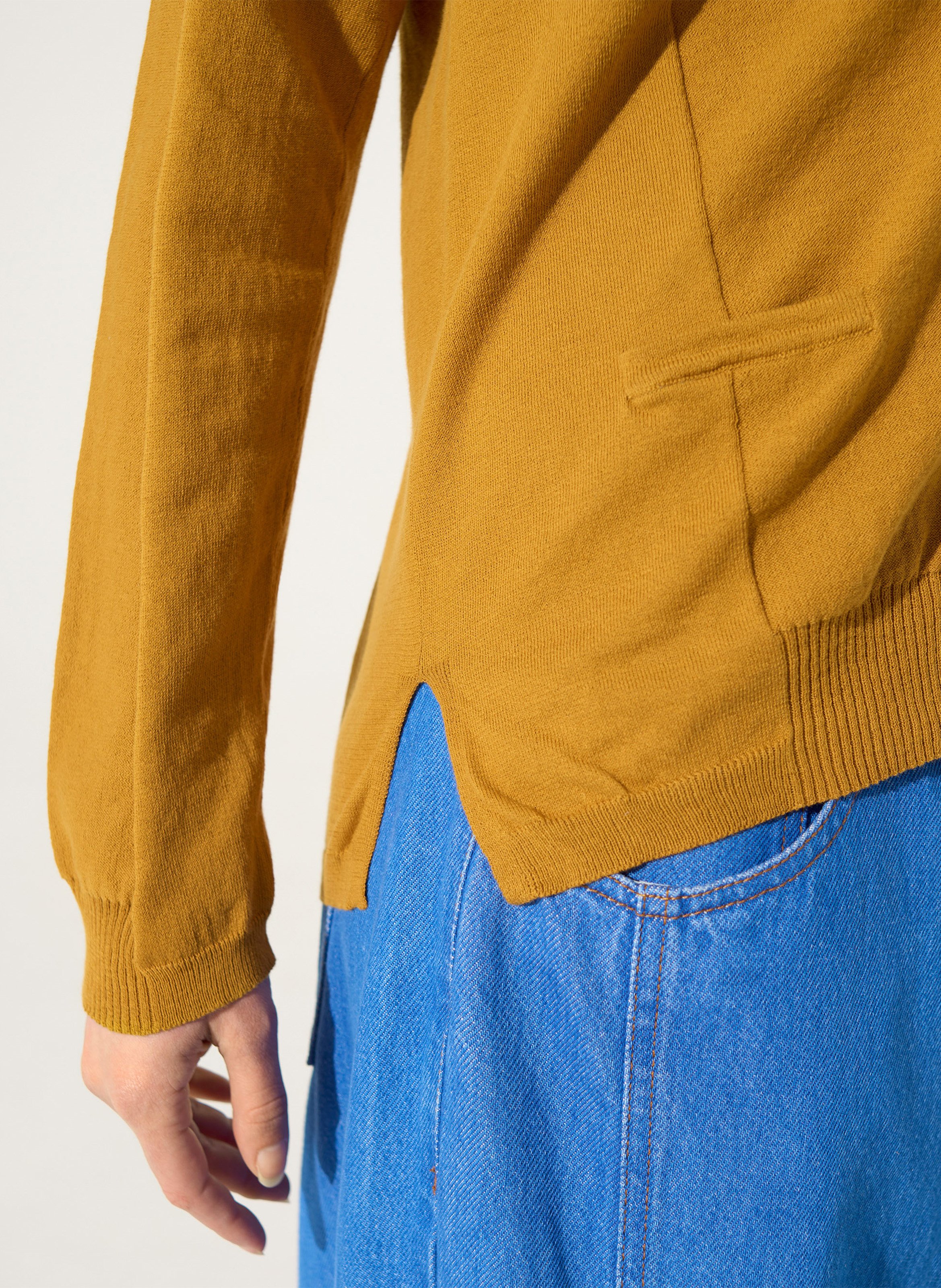 Gilet droit col V en coton bio COTELAC ACOTE Marron