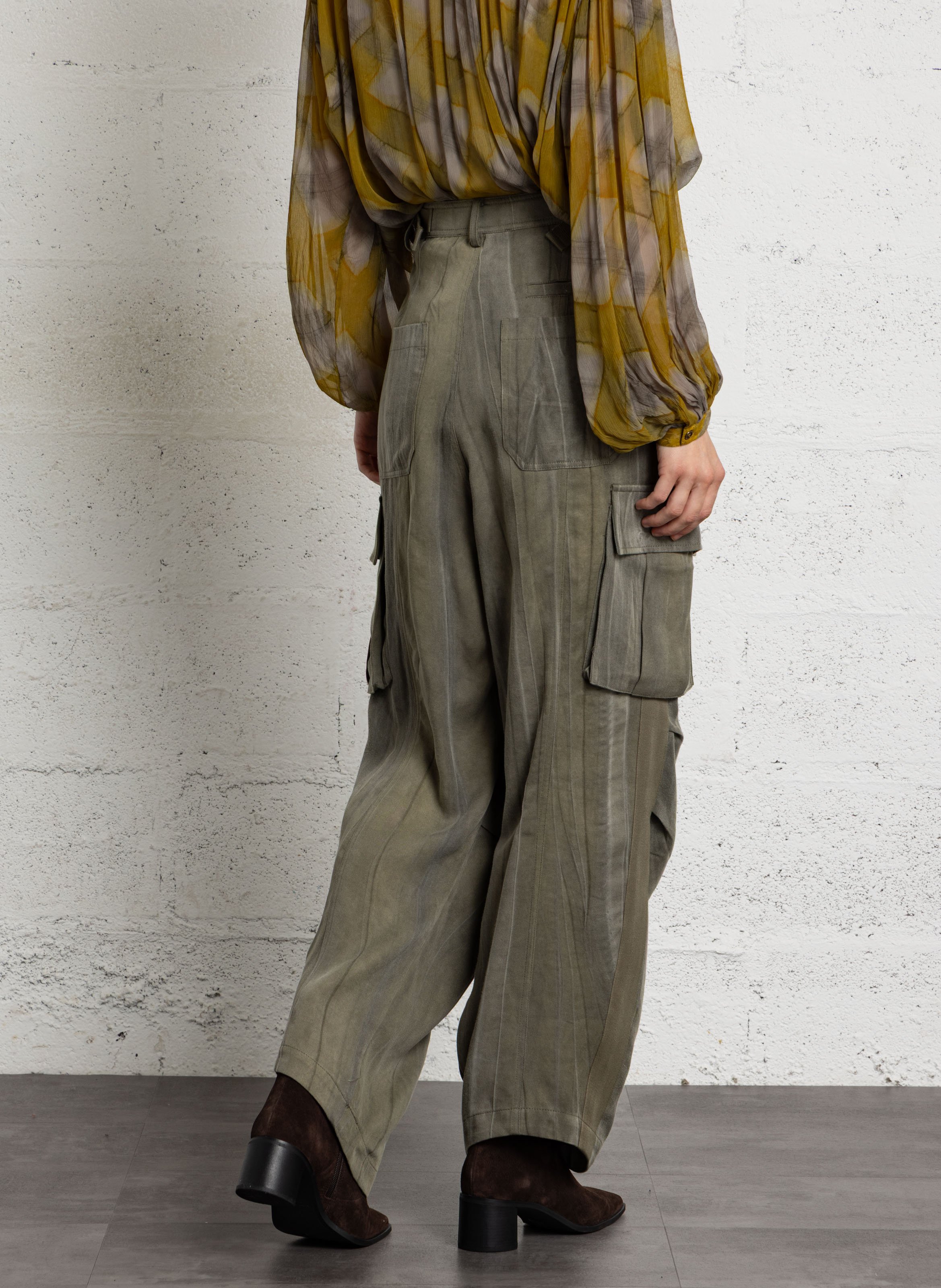 Einfarbige Hose mit weitem Bein und Taschen MES DEMOISELLES Khaki
