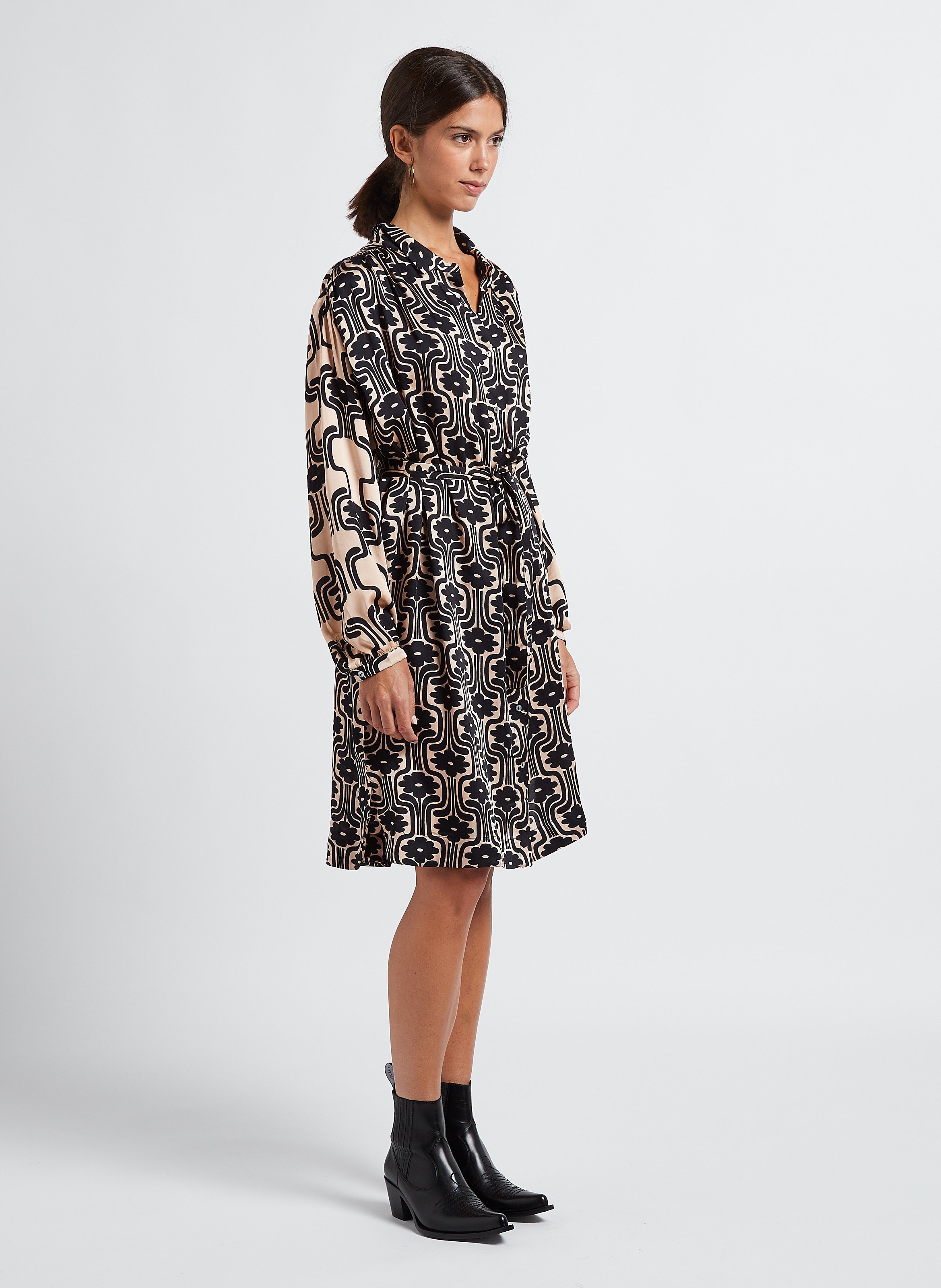 Bella jones online robe