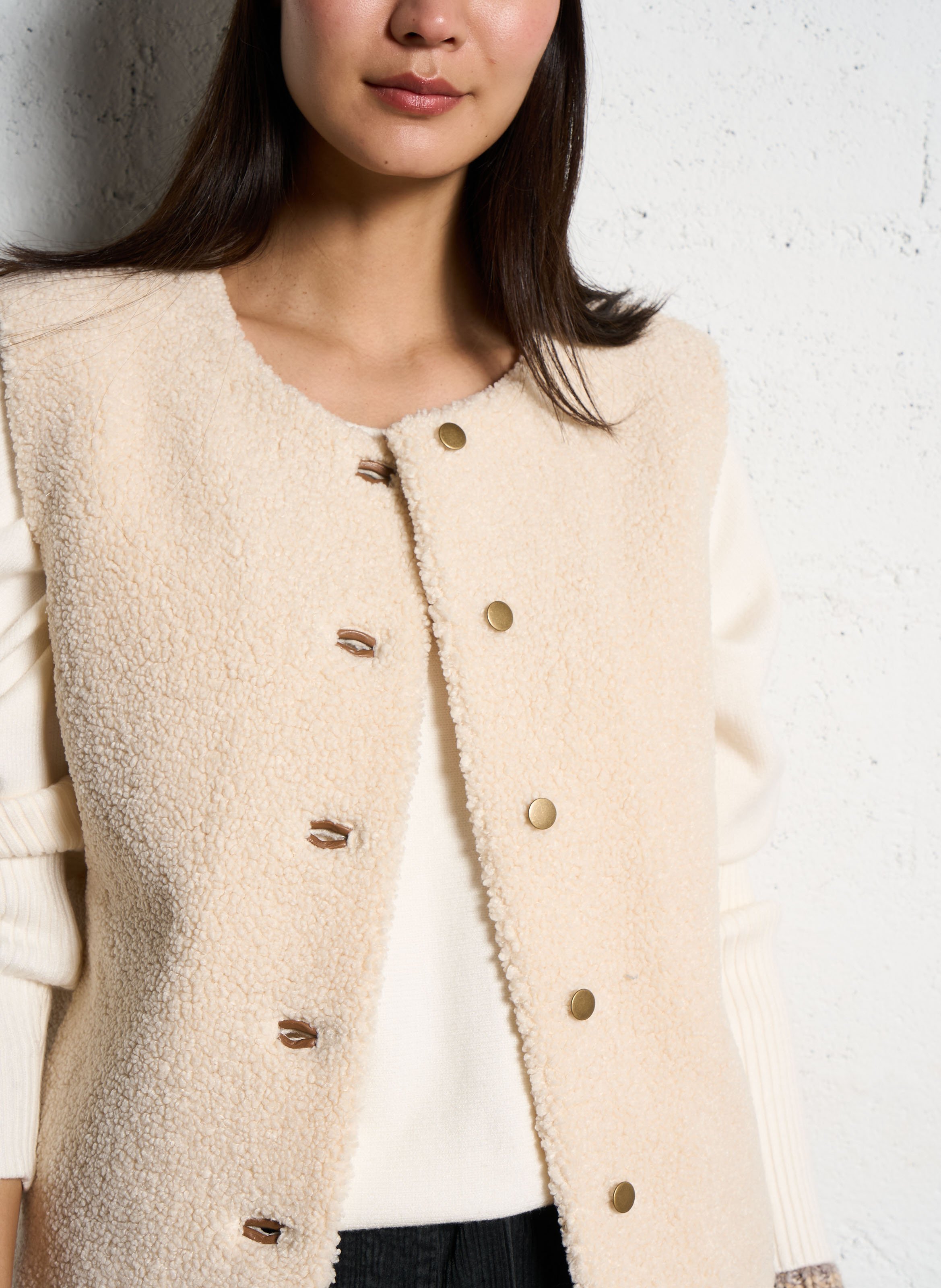 Gerade geschnittene Jacke aus Sweatstoff mit Rundhalsausschnitt MAISON 123 Beige