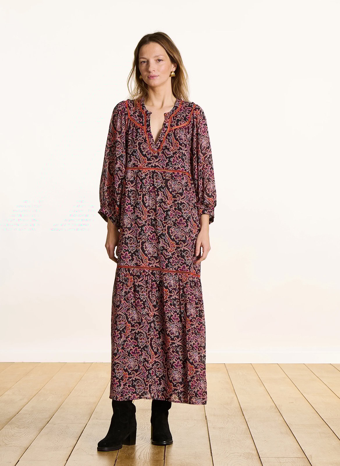 Bedrucktes langes Kleid mit Tunika-Kragen LA FEE MARABOUTEE Mehrfarbig