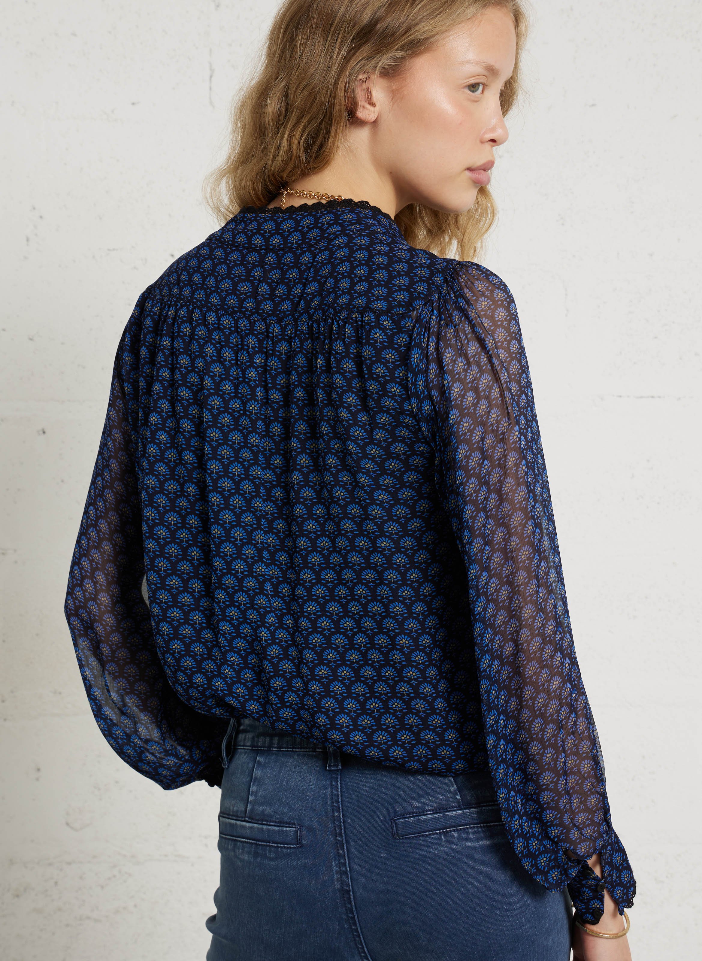 Straight V-neck printed blouse MAISON 123 Blue