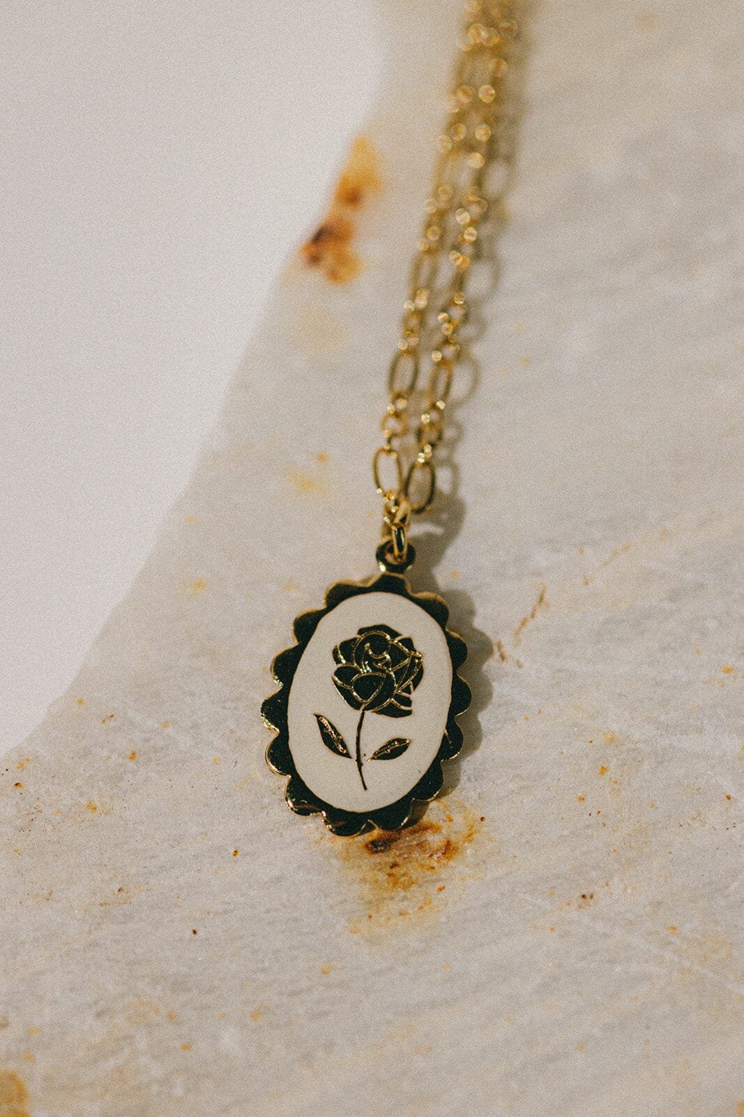 Silver plated flower necklace MONSIEUR SIMONE White