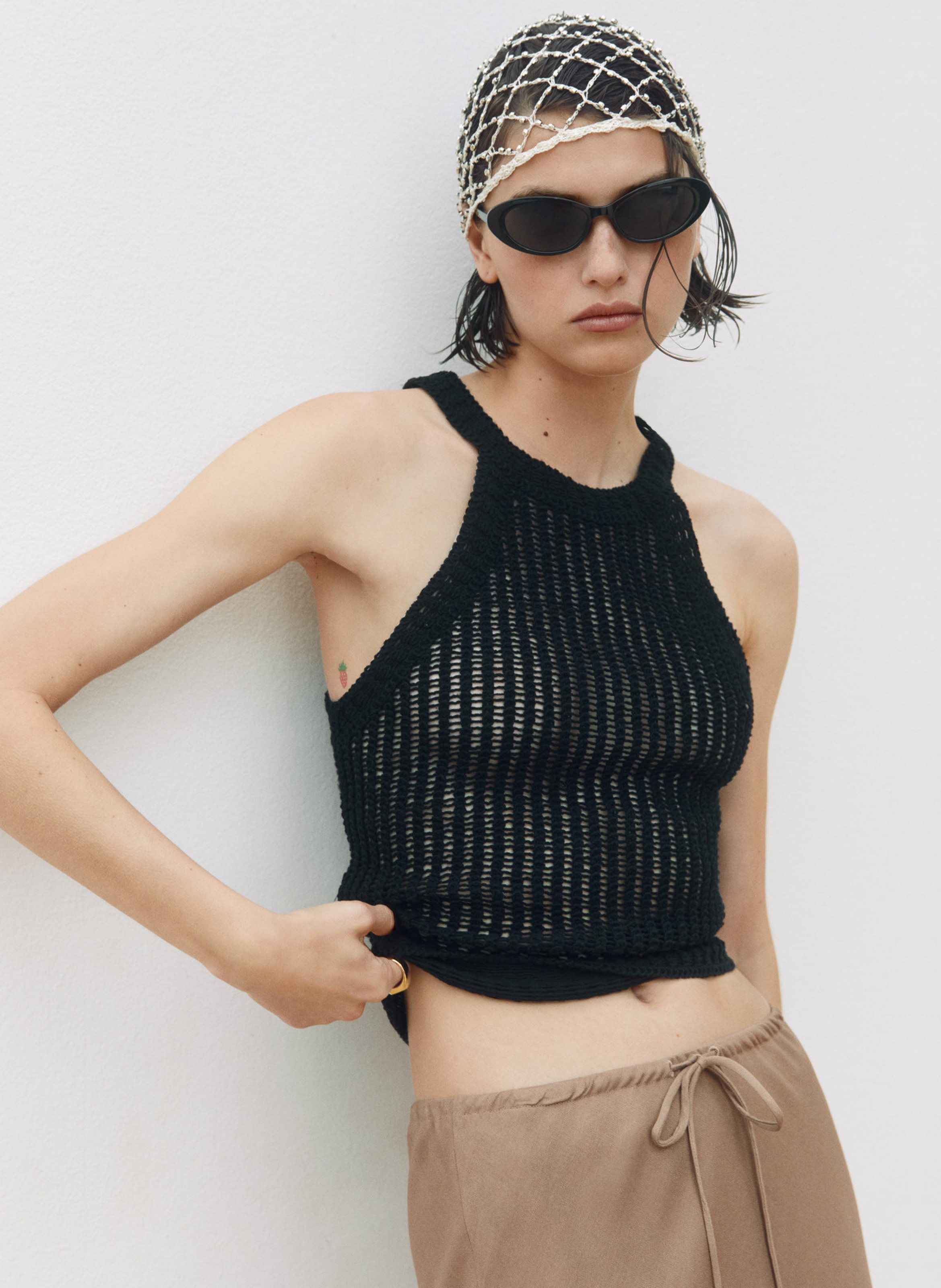 Round-neck cotton top BlackMANGO