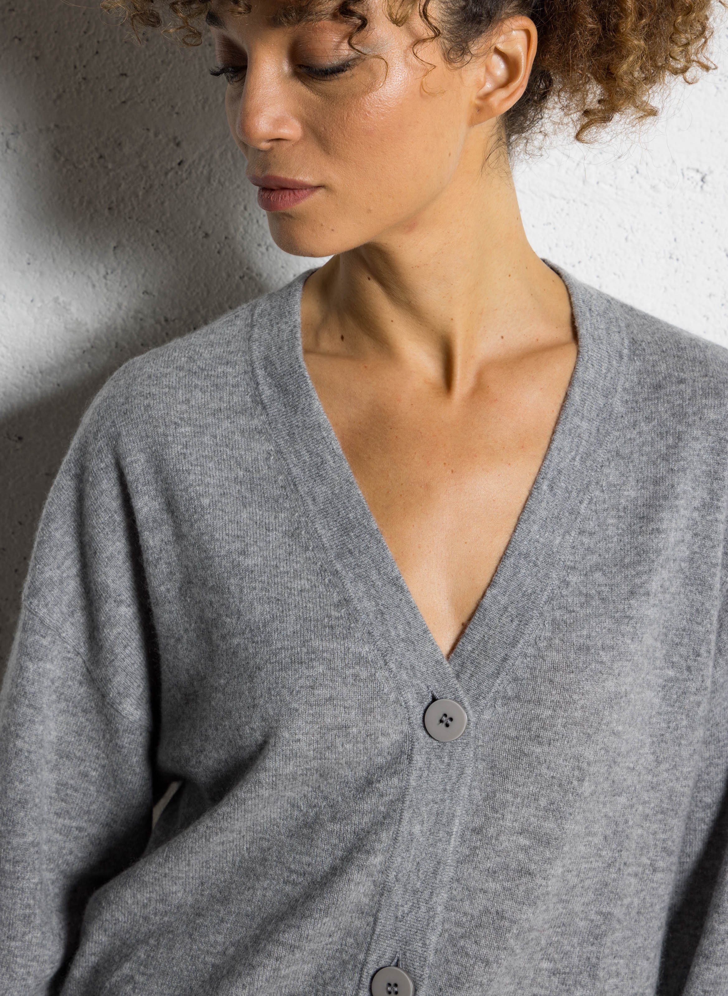 Fließendes Kaschmir-Weste mit V-Ausschnitt SUD EXPRESS Grau