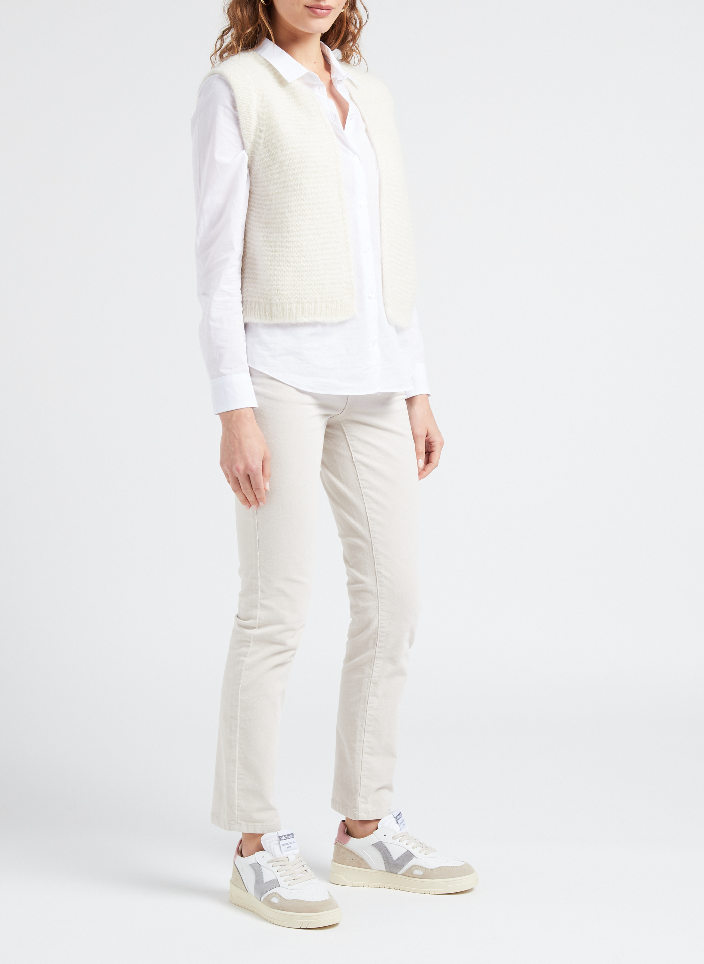 Straight knitted round-neck cardigan SUD EXPRESS Beige