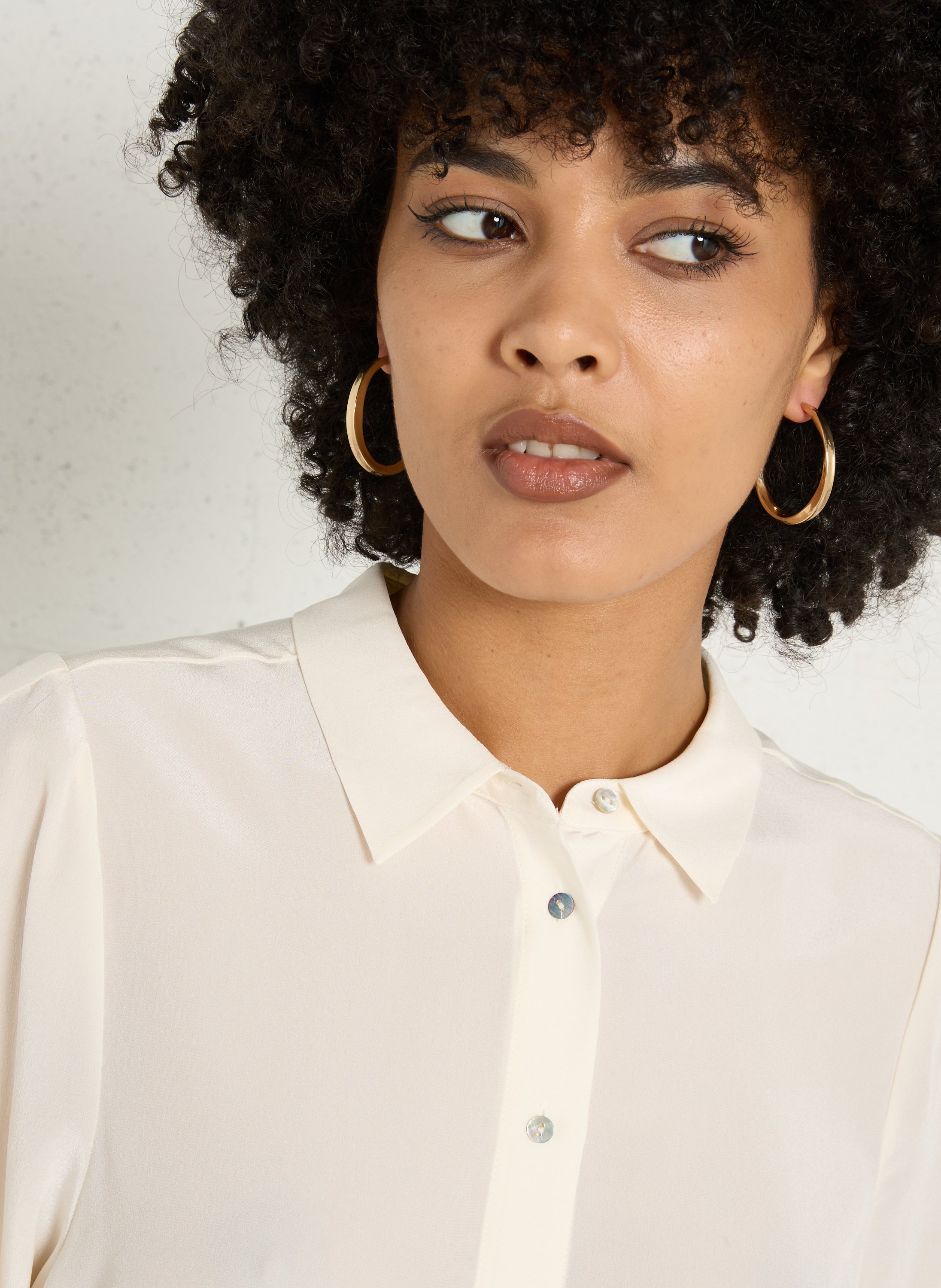 Chemise droite col classique en soie MAISON 123 Beige