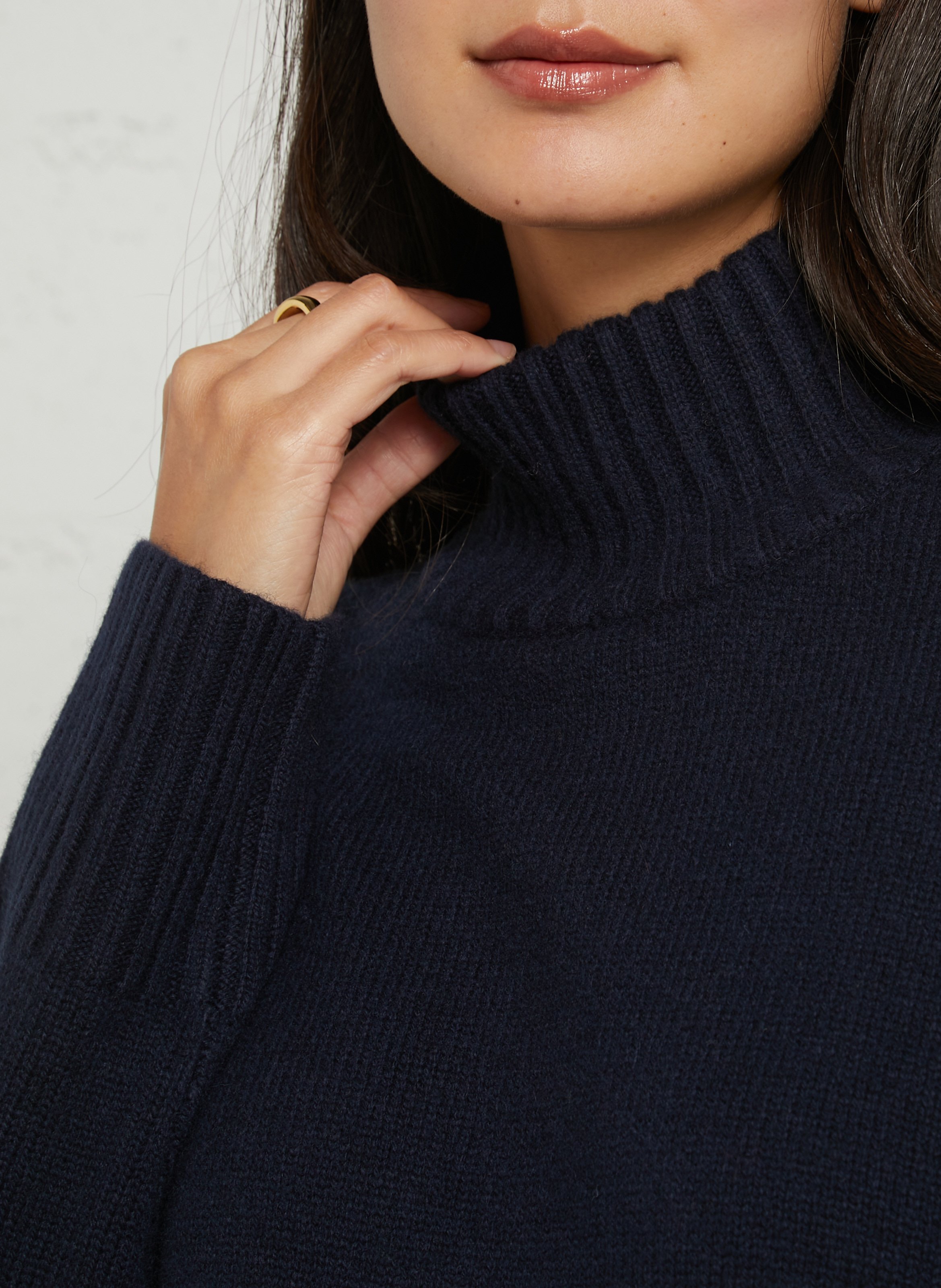 Pullover mit Schalkragen aus grob gestrickter Merinowolle PETITE MENDIGOTE Blau