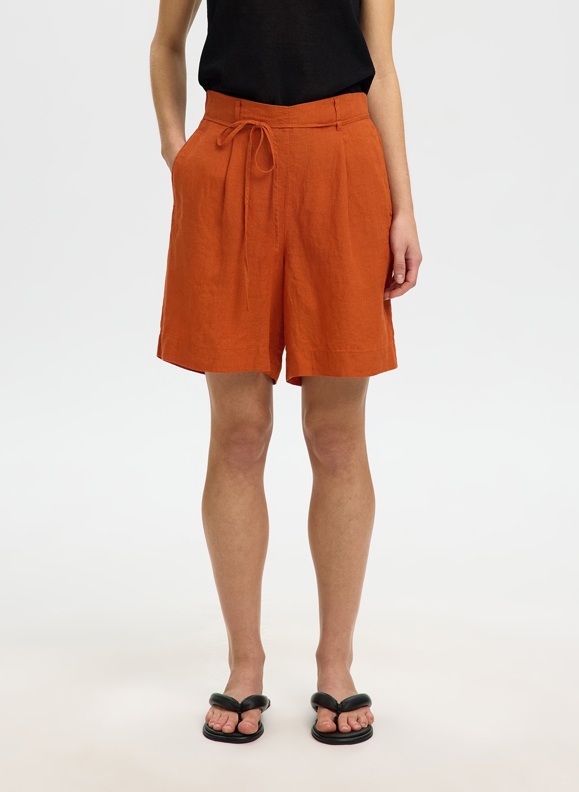 Straight Bermuda Shorts in Organic Linen SELECTED Brown