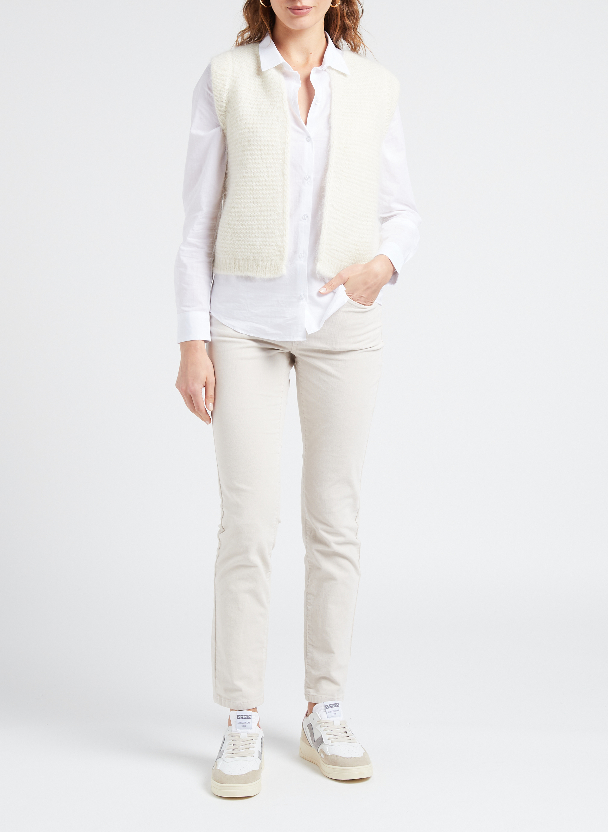 Straight knitted round-neck cardigan SUD EXPRESS Beige