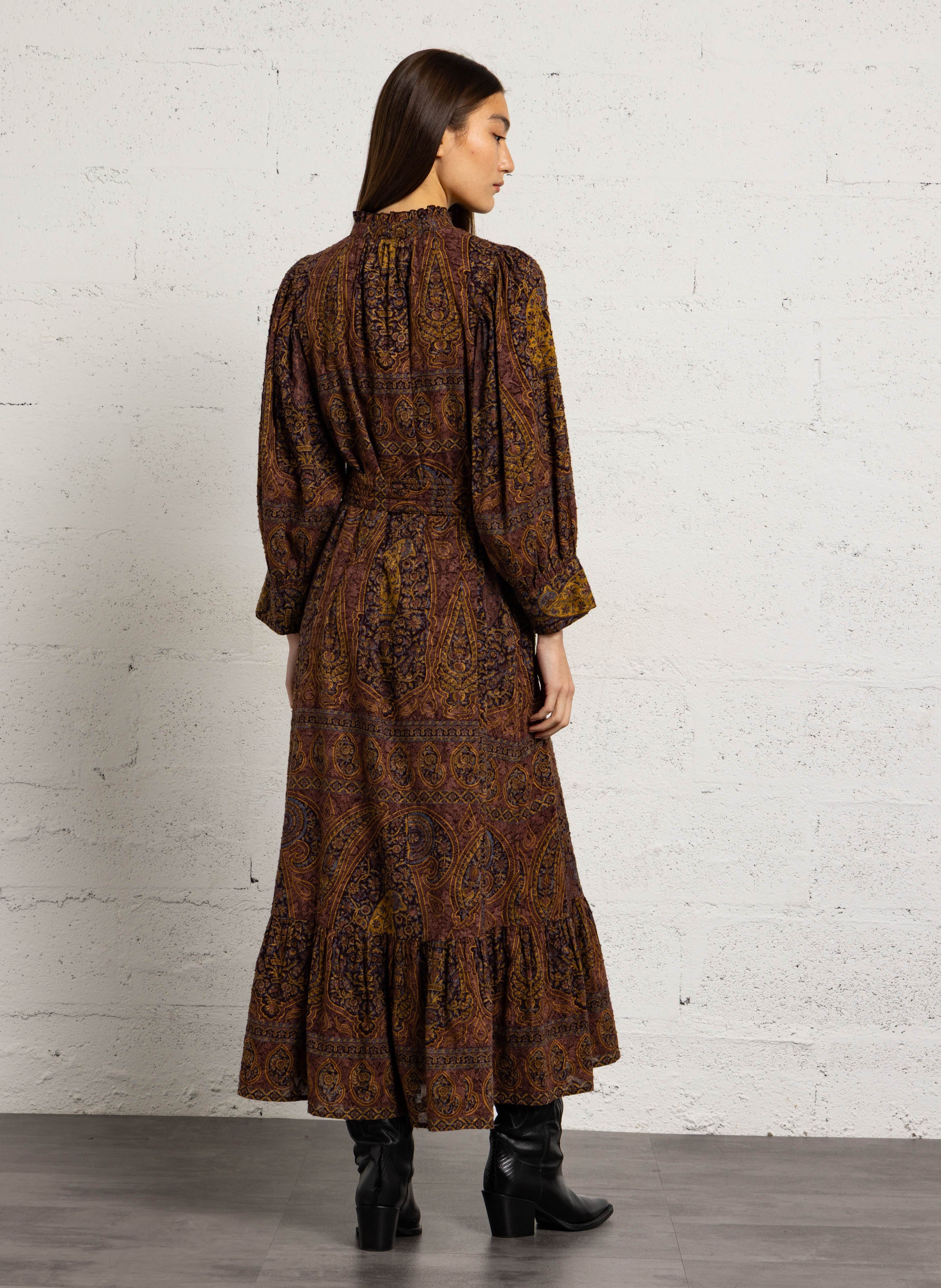 Lage, wijde katoenen jurk ANTIK BATIK Bruin