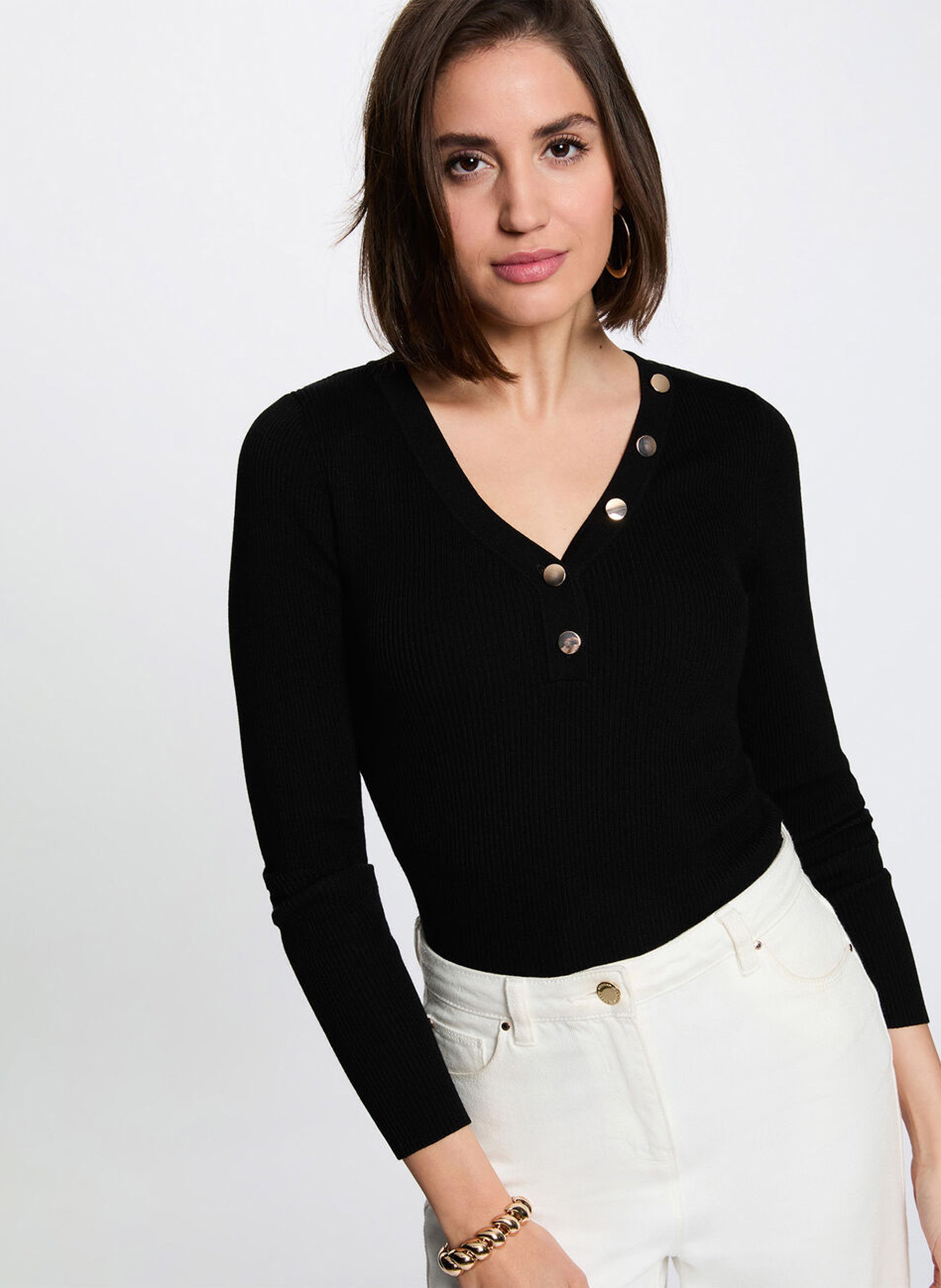 Pull ajusté col V à détails boutons MORGAN Zwart