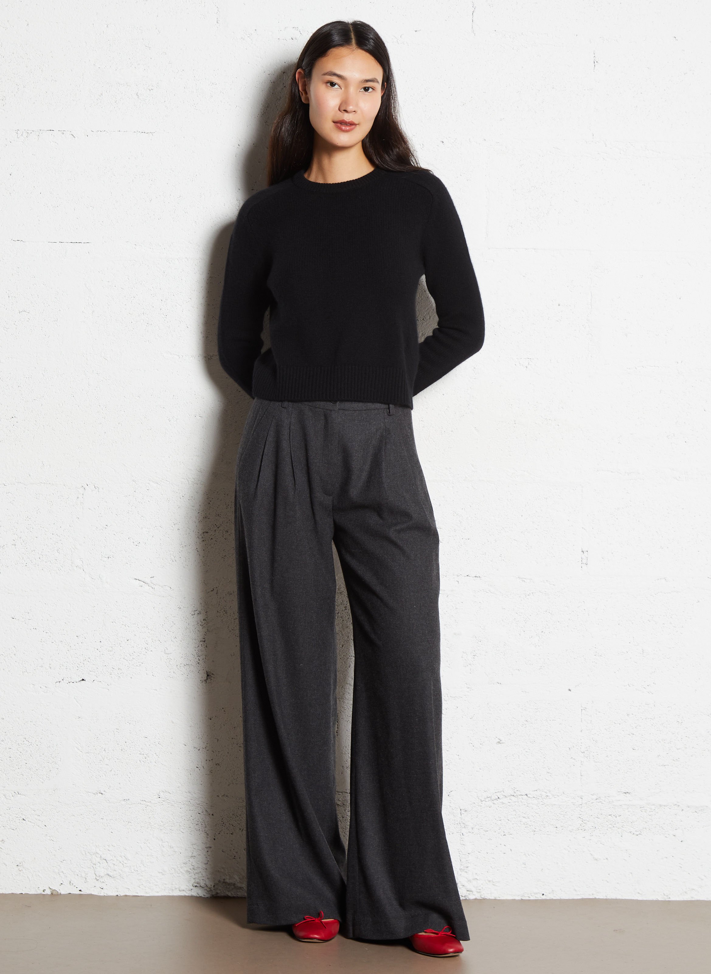 Pull droit col rond en cachemire KUJTEN Noir