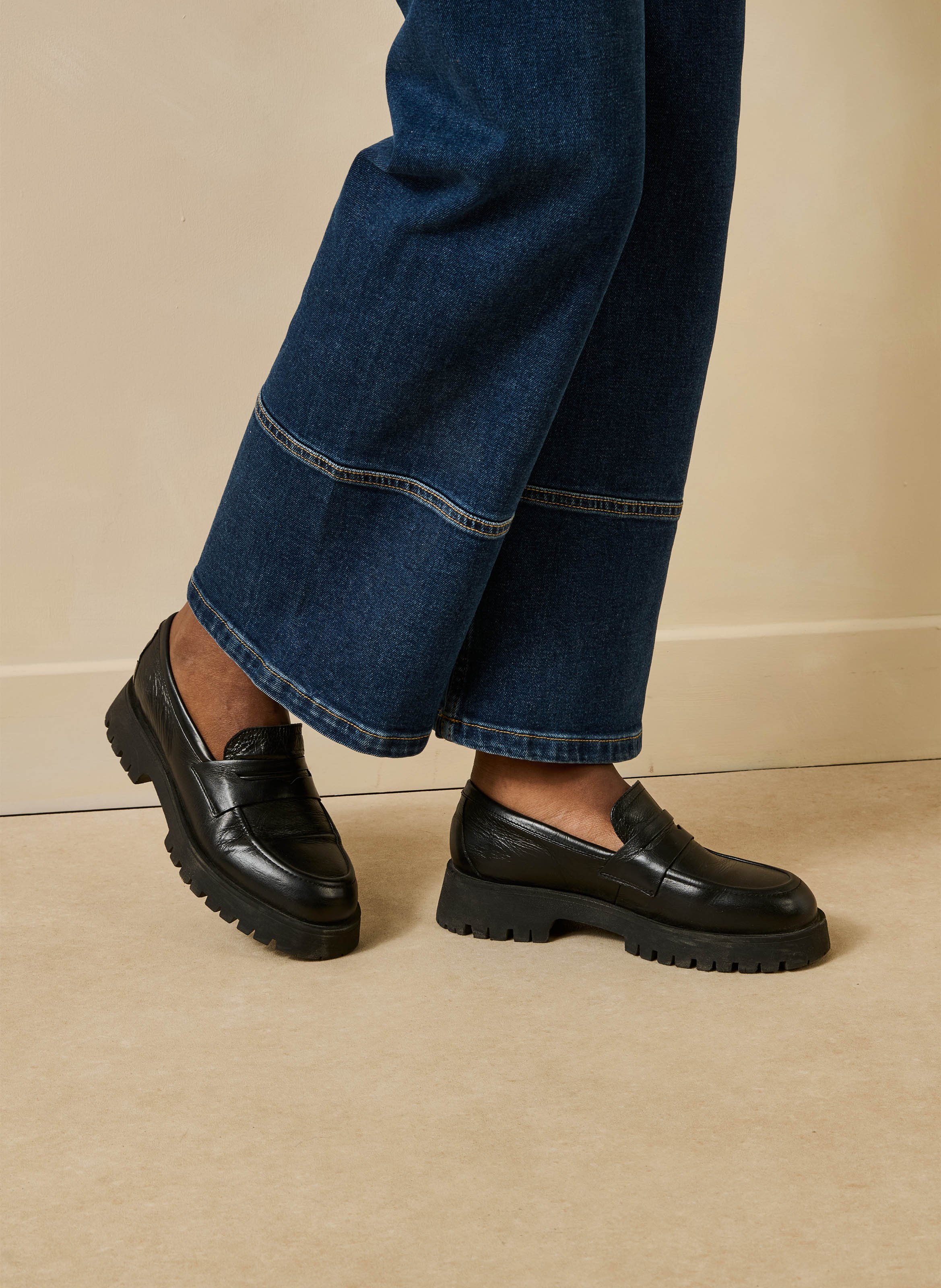 Mocassins en cuir LA FEE MARABOUTEE Noir