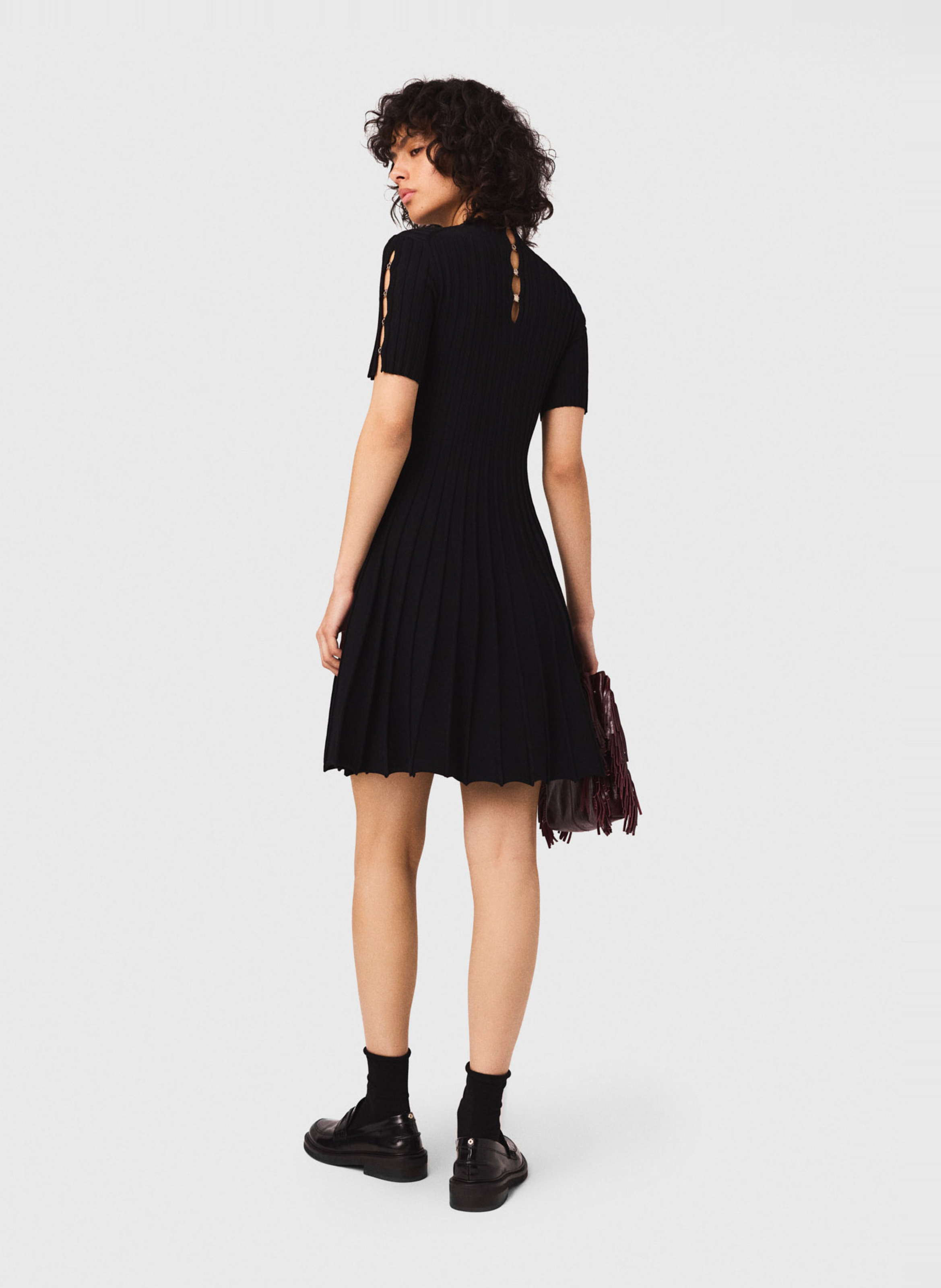 Robe courte patineuse à détails boutons MAJE Noir