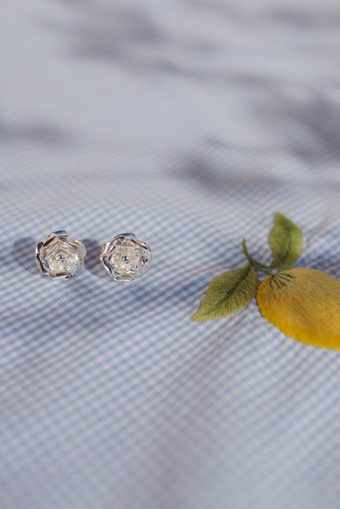 THÉIA - silver-plated flower stud earrings MONSIEUR SIMONE Silver