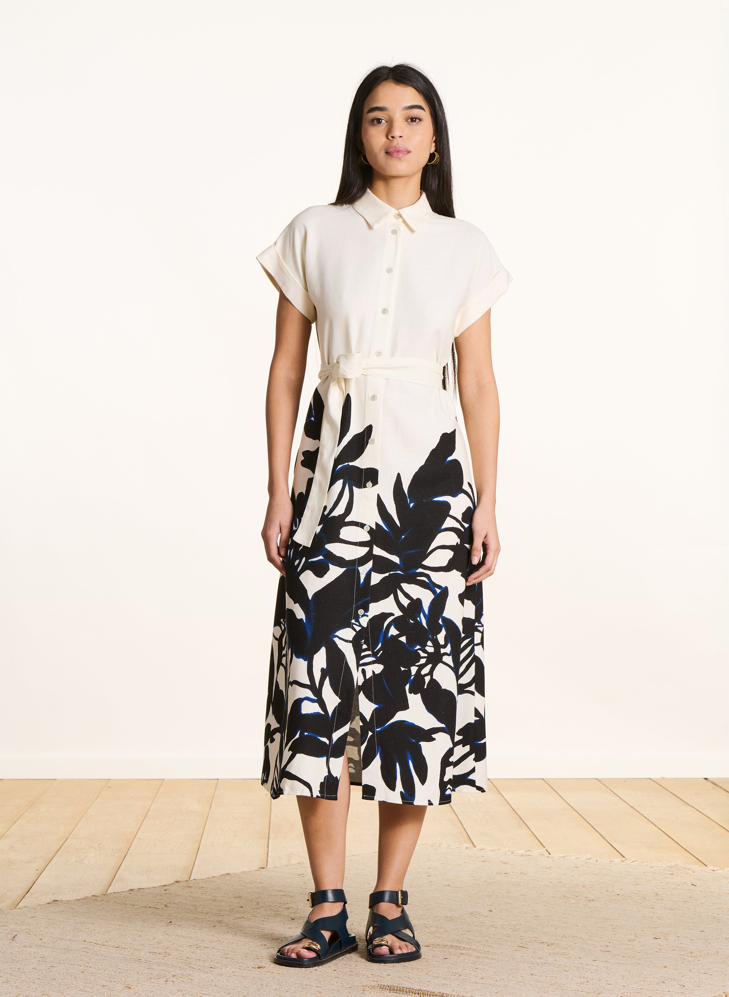 Robe longue ceinturée à imprimé végétal LA FEE MARABOUTEE Noir